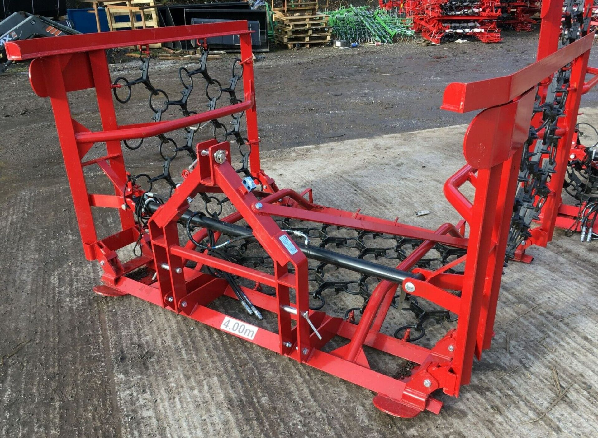 ENHANCED EFFICIENCY: HEAVIER DESIGN FOR BETTER HARROWING 6M HYDRAULIC FOLDING - Image 5 of 9