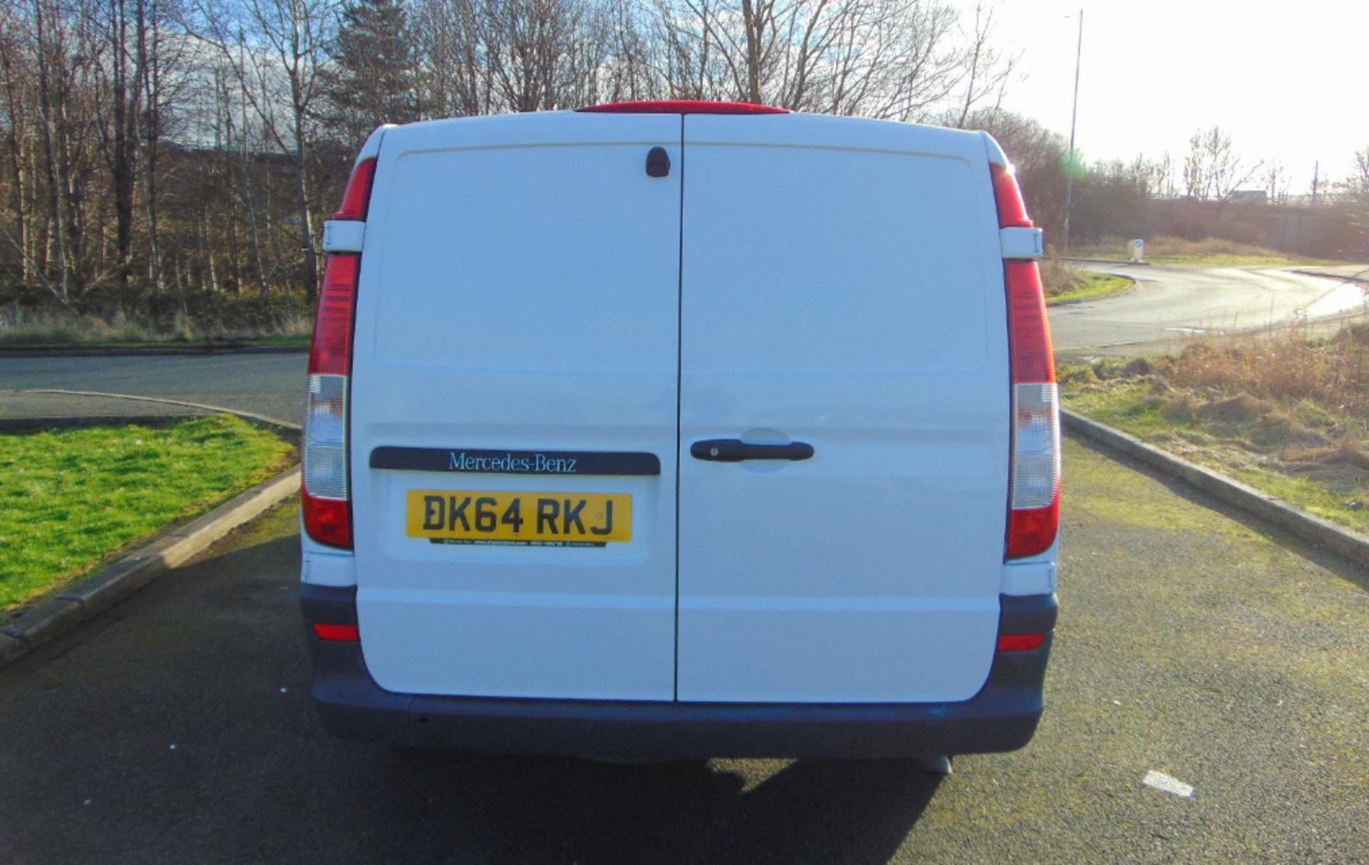 EFFICIENT WORKHORSE: 2014 MERCEDES VITO EXTRA LONG - Image 11 of 15