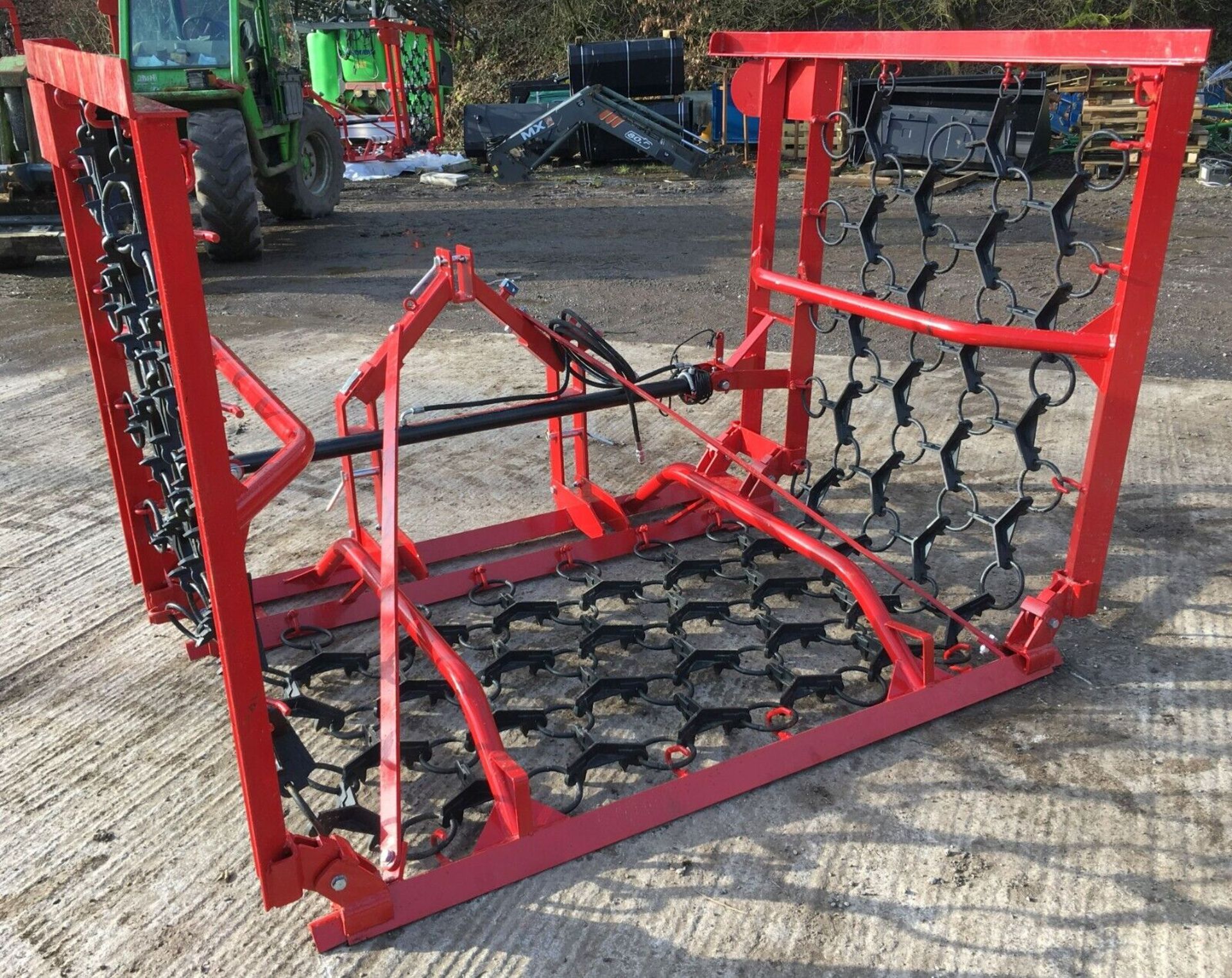 ENHANCED EFFICIENCY: HEAVIER DESIGN FOR BETTER HARROWING 4M HYDRAULIC FOLDING - Image 6 of 9