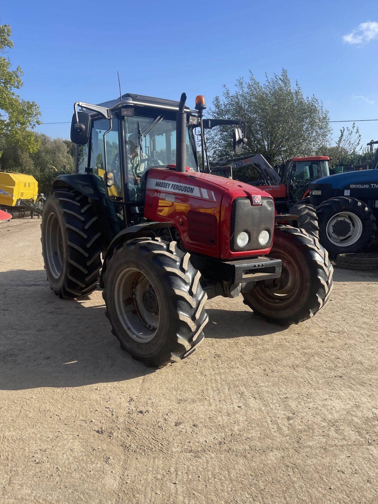 MASSEY FERGUSON 4445 TRACTOR