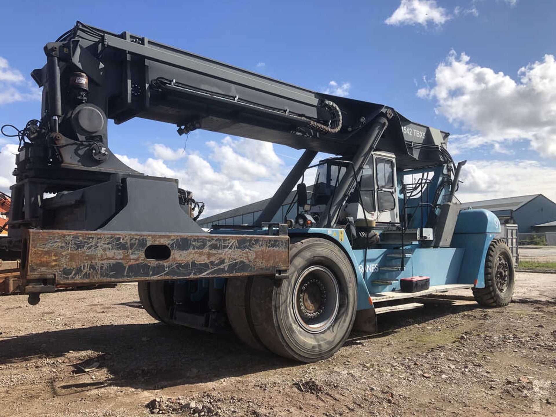 2011 REACHSTACKERS SMV 4542 TBX5