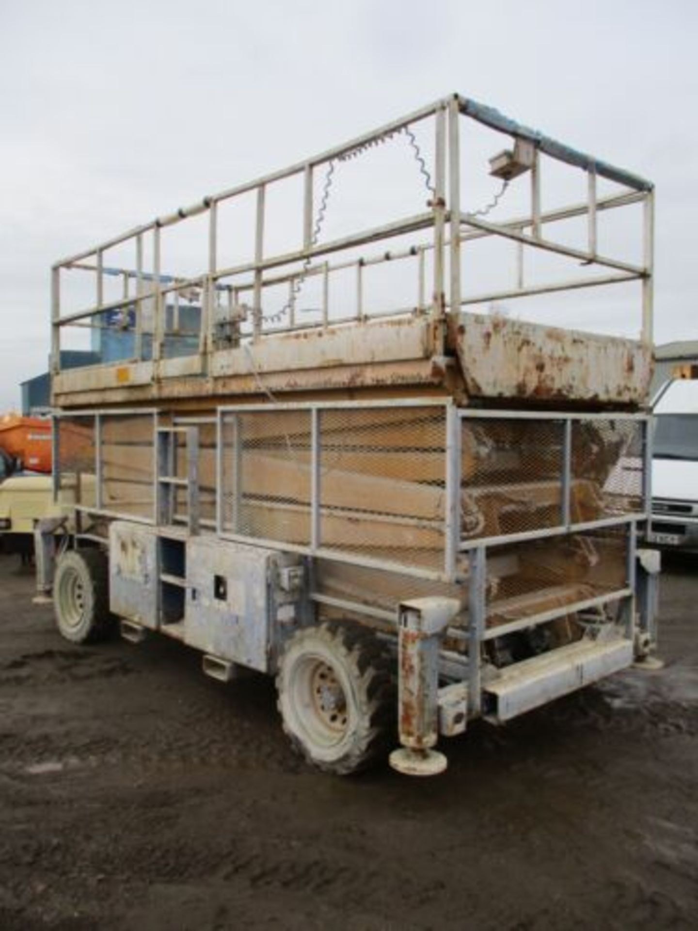 KUBOTA-POWERED SKYJACK 9250: PERFECT FOR CLAY SHOOTING - Image 5 of 12