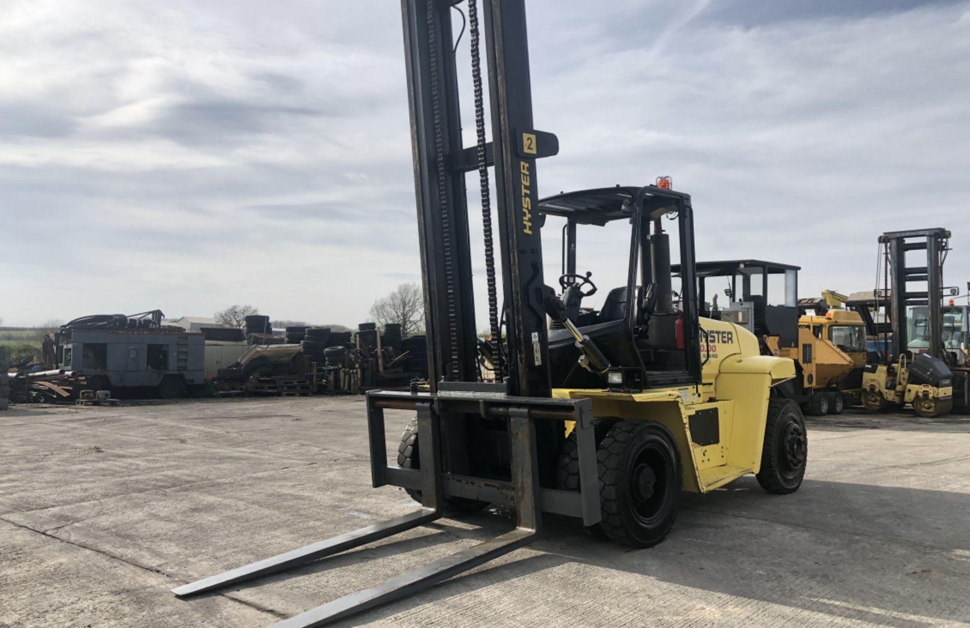 HYSTER H10.00XM ,10 TON DIESEL FORKLIFT - Image 2 of 11