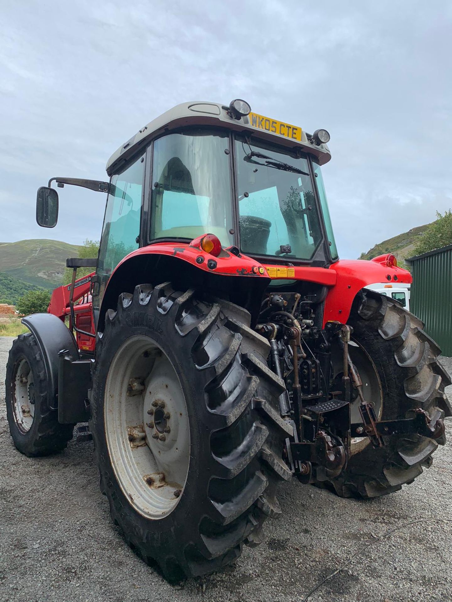 MASSEY FERGUSON 6455 TRACTOR WITH POWER LOADER 100HP - Image 9 of 15