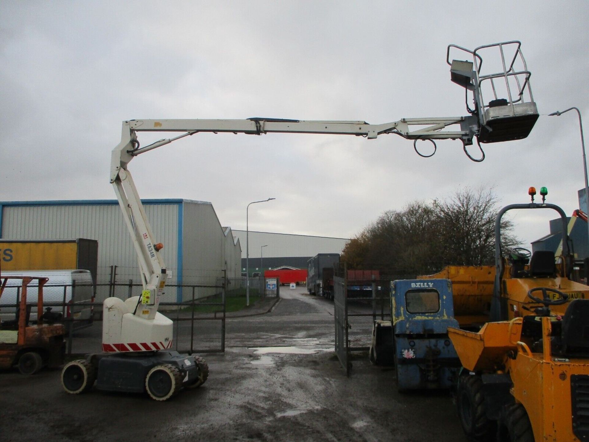 TEREX TA34N CHERRY PICKER - Image 4 of 12