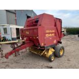 NEW HOLLAND 644 ROUND BALER