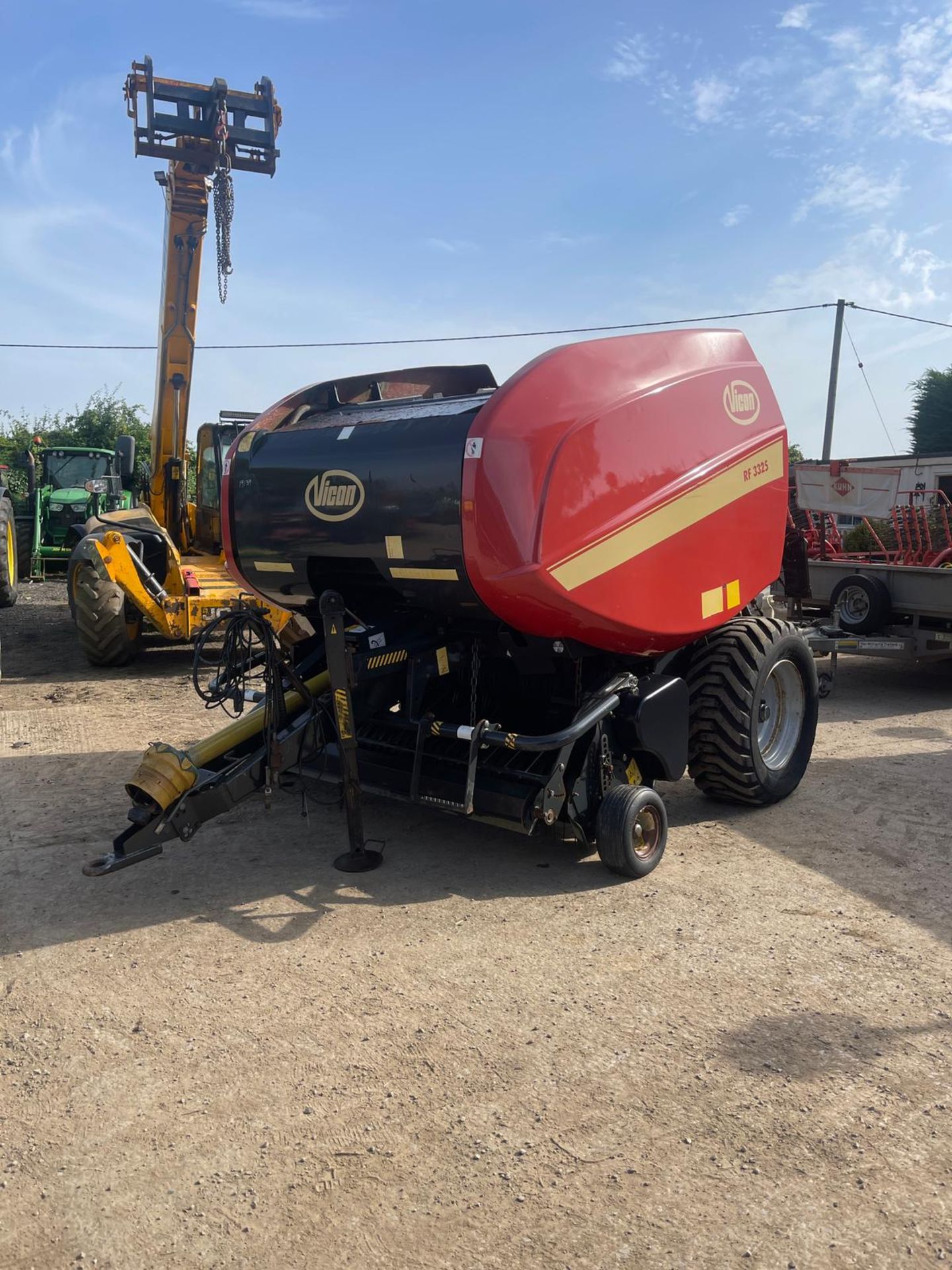 VICON RF3325 ROUND BALER. - Image 5 of 8