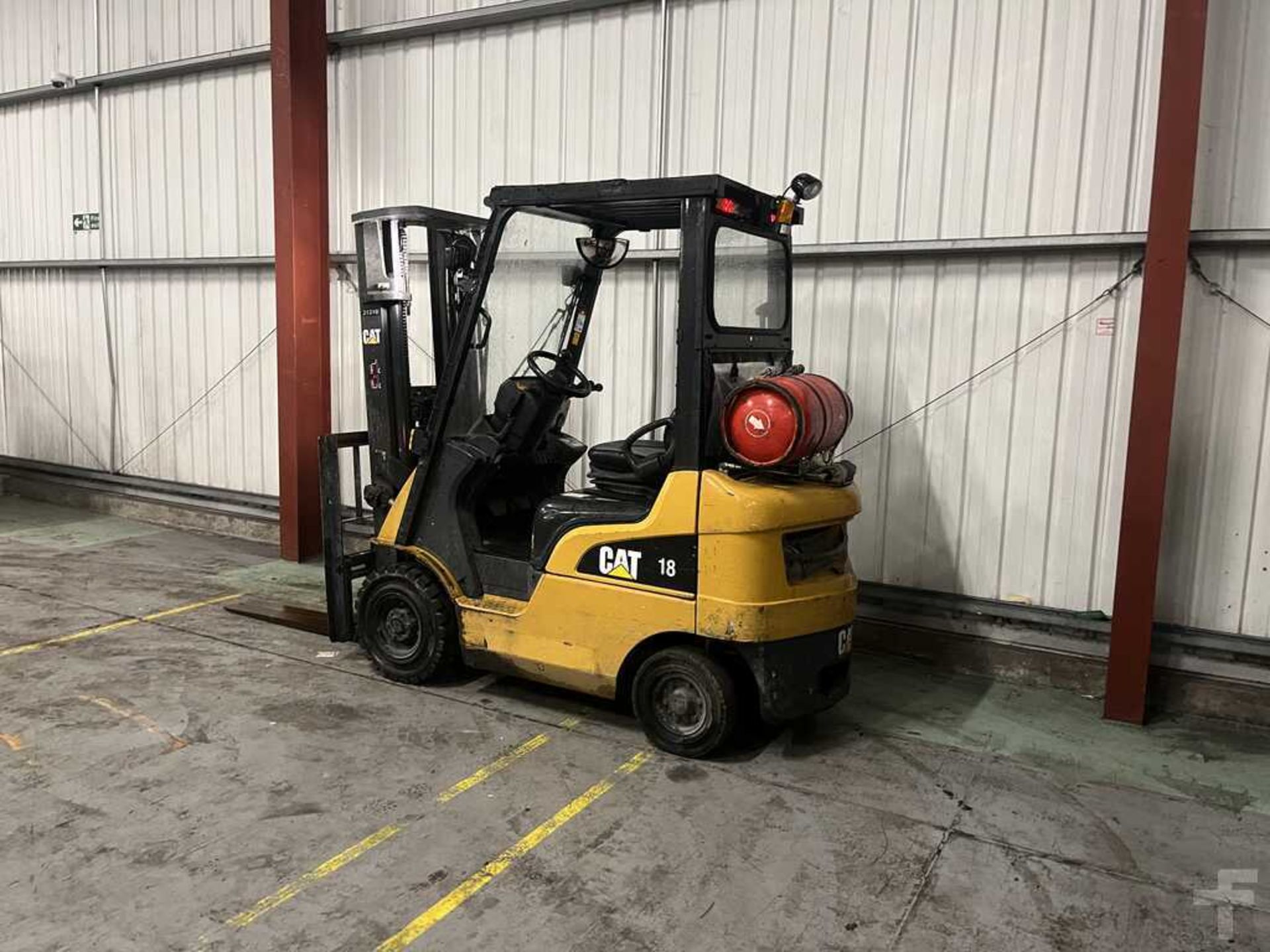 LPG FORKLIFTS CAT LIFT TRUCKS GP18NT - Image 3 of 6