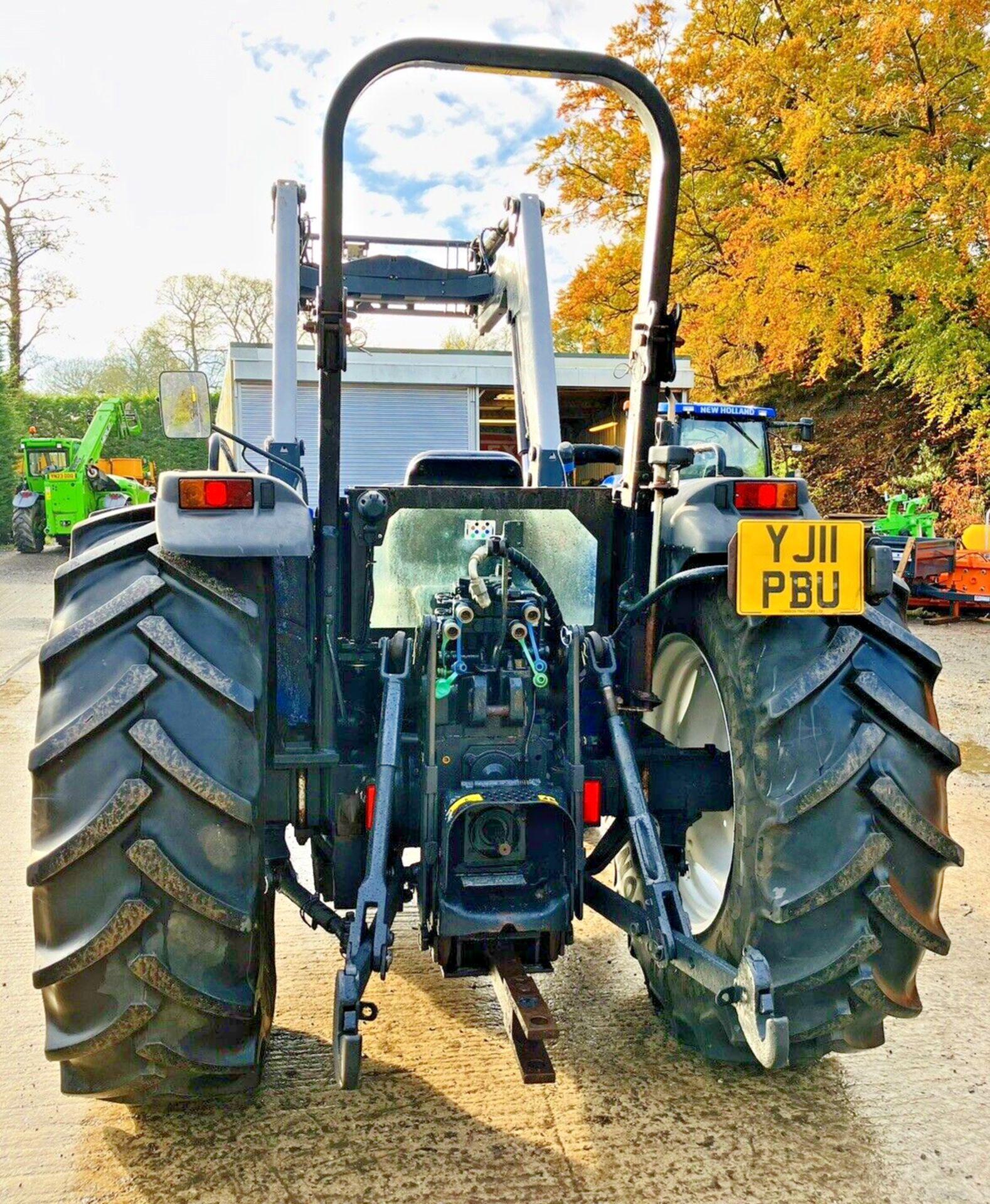 ONE-OWNER GEM: 2011 NEW HOLLAND T4040, 2800 HOURS - Image 4 of 10