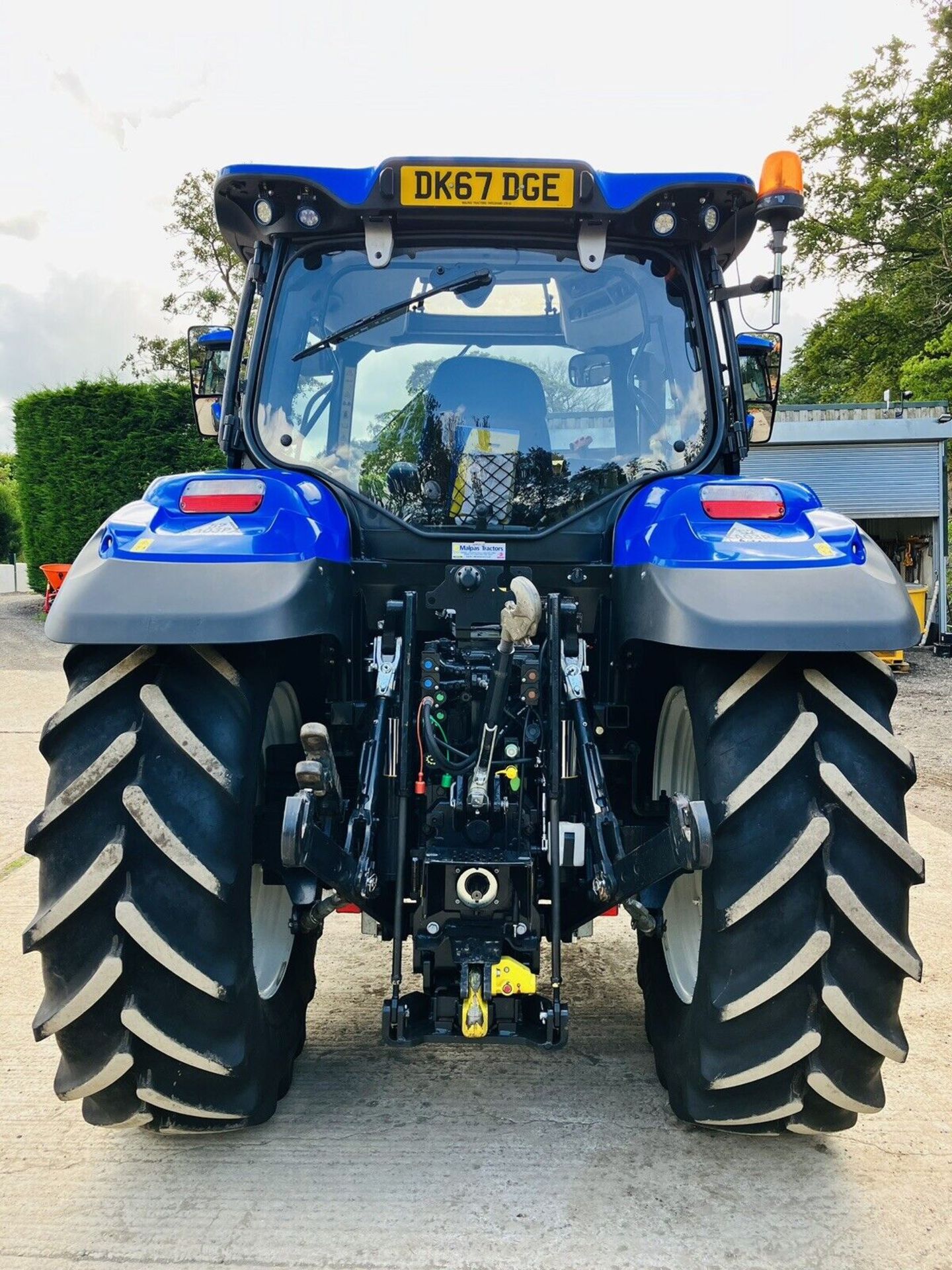 ONLY 3.5K HOURSNEW HOLLAND T6.145 - Image 4 of 11