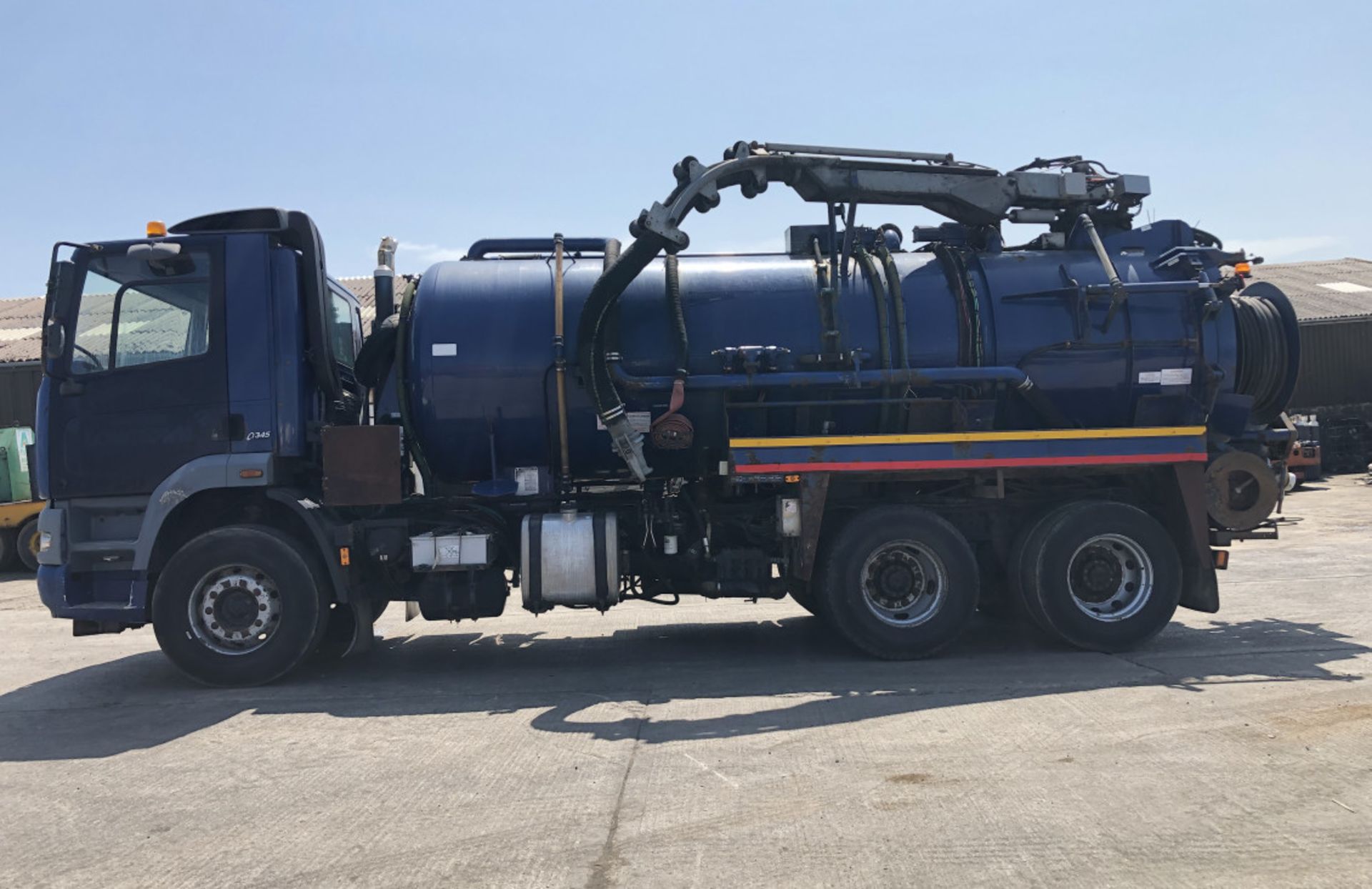 FODEN 6×4 WHALE VACUUM TANKER - Image 2 of 13
