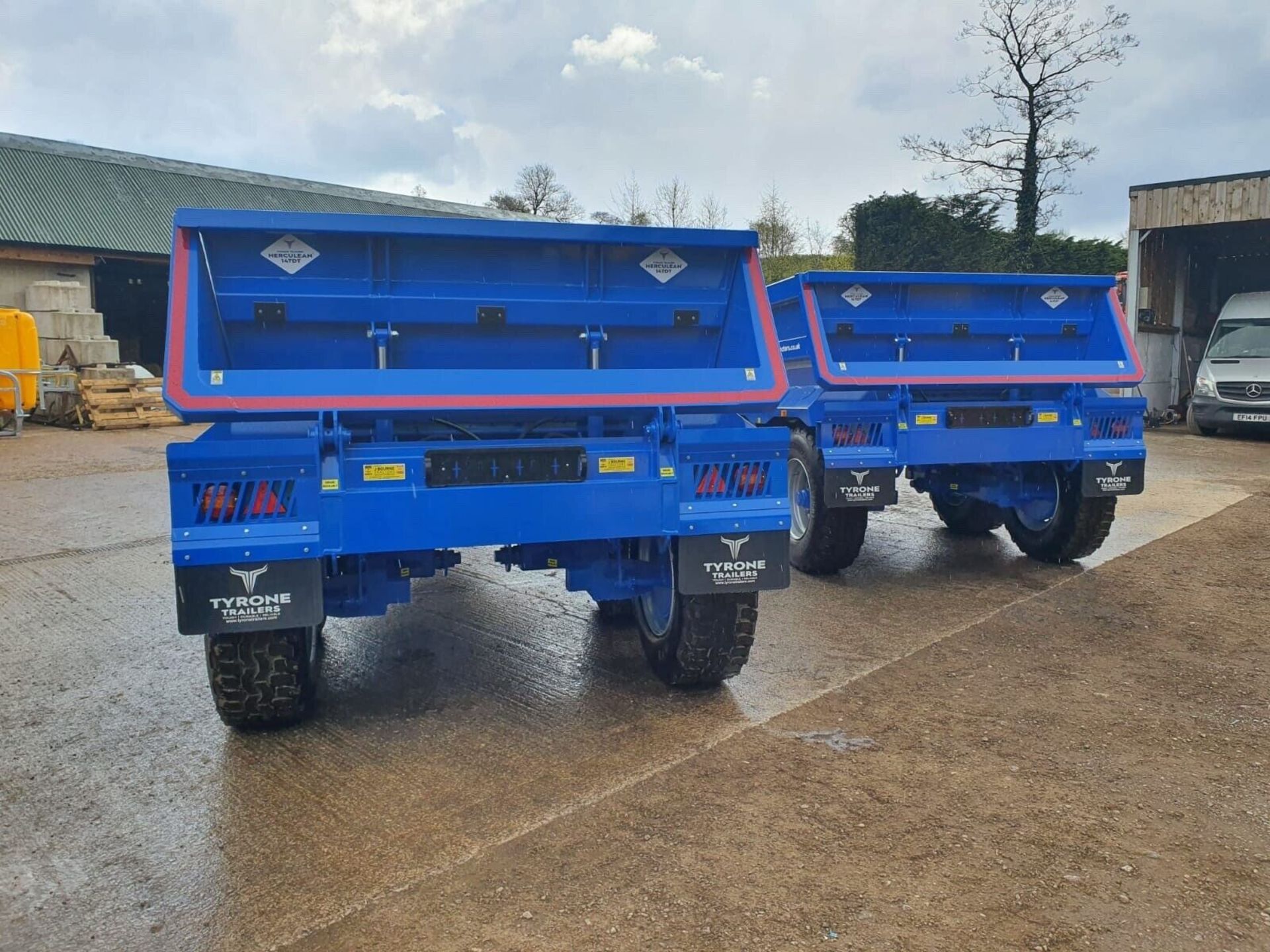 RUGGED RELIABILITY: TYRONE DUMP TRAILERS - SUPER SINGLE TYRES, 2-PACK PAINT FINISH - Image 2 of 6