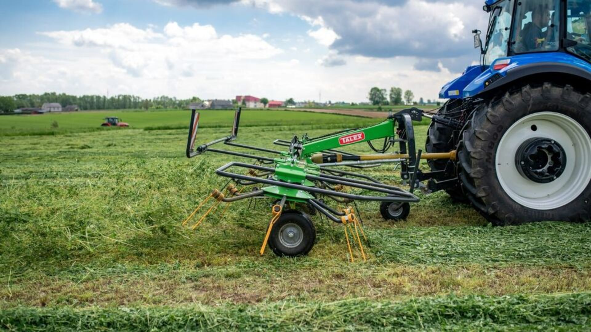 GEAR UP FOR SUCCESS: TALEX TORNADO 550 TEDDER WITH COMER GEARBOX PRECISION - Image 6 of 11