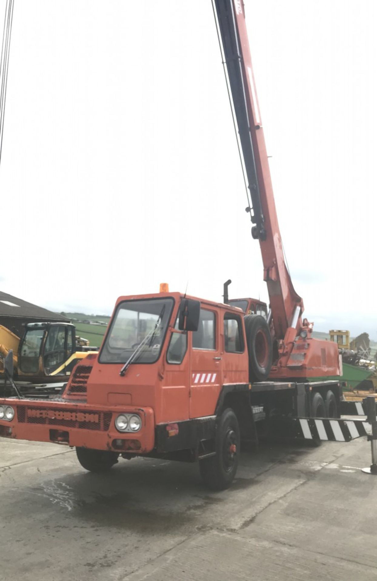 KATO NK200 BE 25 TON TRUCK CRANE - Image 5 of 26