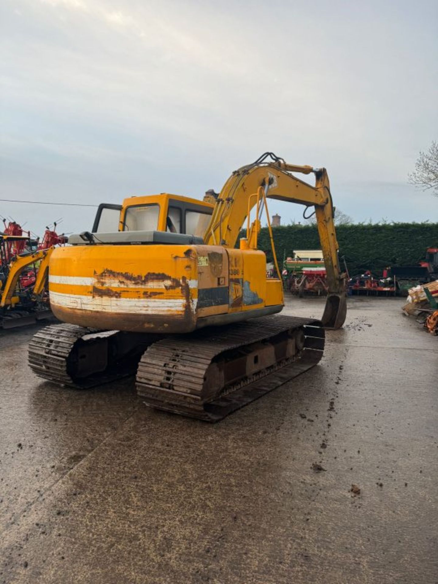 JCB JS130 DIGGER. - Image 5 of 12