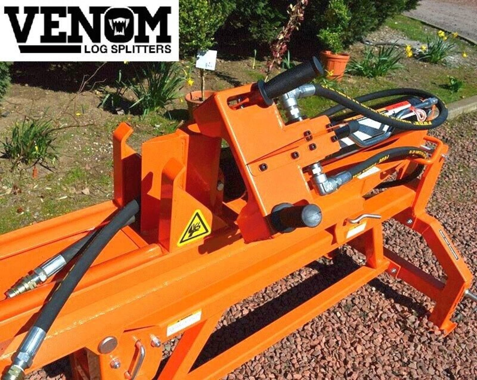 NEW TRACTOR MOUNTED LOG SPLITTER - Image 10 of 11