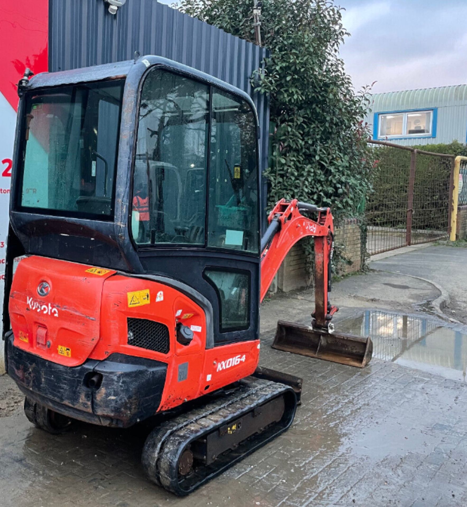 FULL CAB COMFORT: KUBOTA KX016-4 REDEFINES MINI EXCAVATION