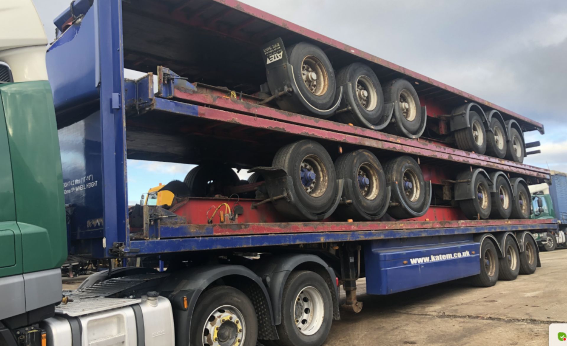 STACK OF 5 X13.6 METRE TRIAXLE FLAT TRAILORS BPW A - Image 9 of 9