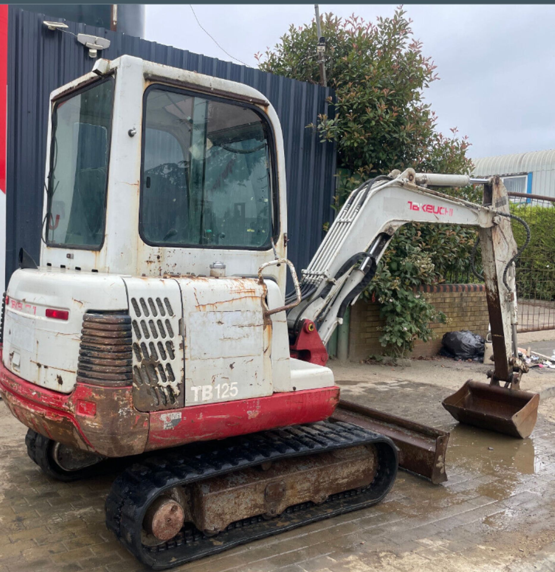 2008 TAKEUCHI TB125: PRECISION AT ITS PEAK WITH 3516 PROVEN HOURS - Image 3 of 10