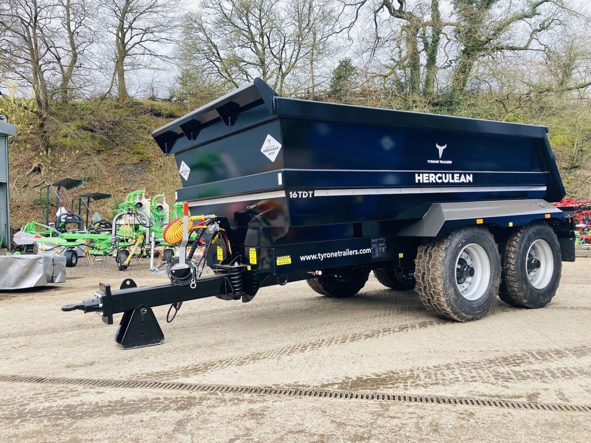 TYRONE TRIUMPH: 16-TON DUMP TRAILERS - AIR & OIL BRAKES, TWIN TIPPING RAMS - Image 2 of 12
