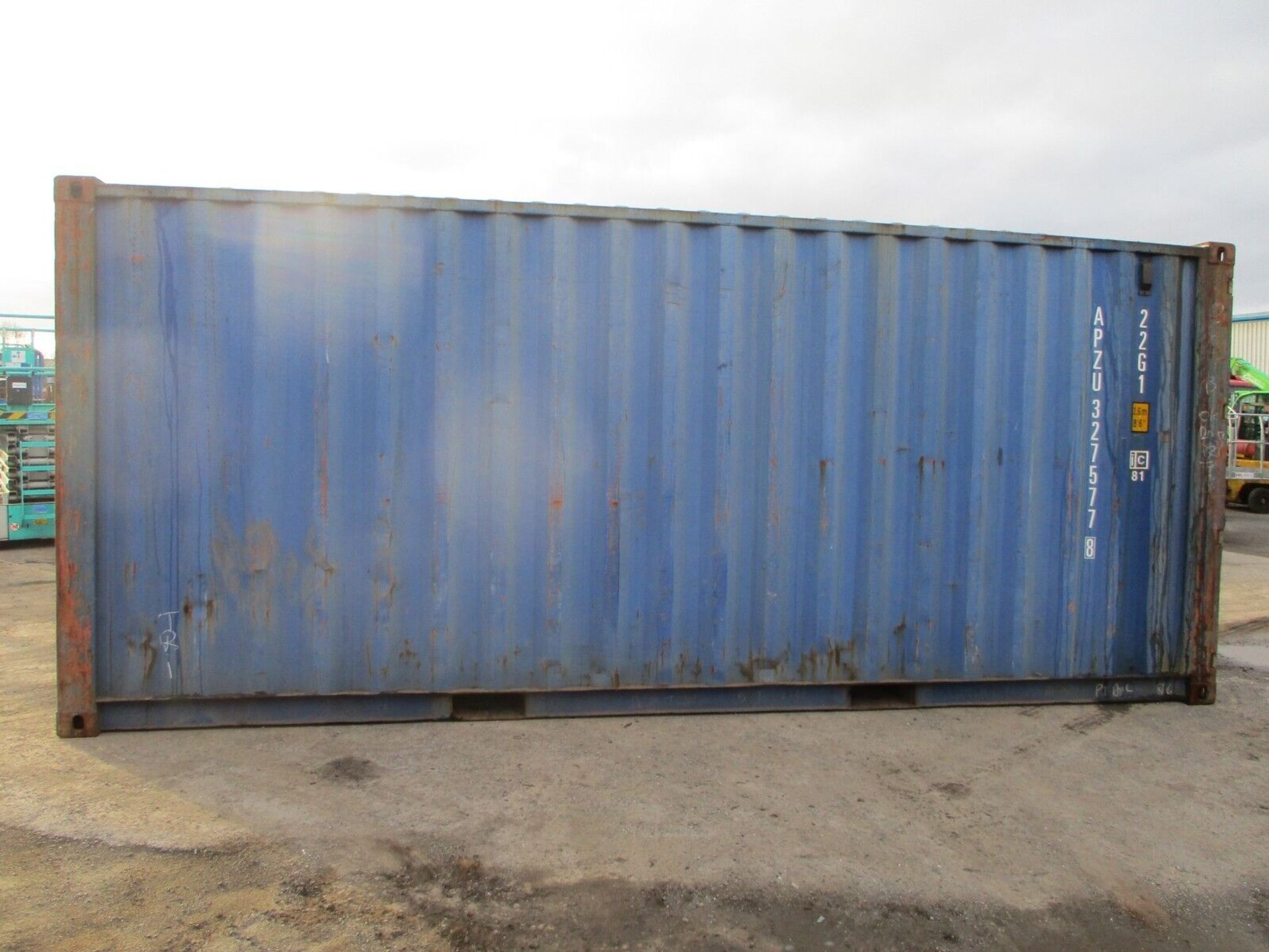 SHIPPING CONTAINER 20 FEET LONG X 8 FEET WIDE - Image 8 of 9