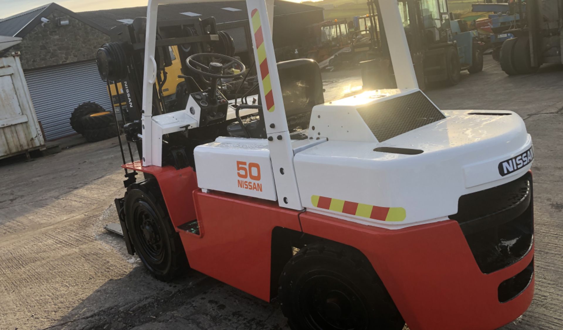 NISSAN FD50,5 TON DIESEL CONTAINER SPEC FORKLIFT - Image 6 of 10