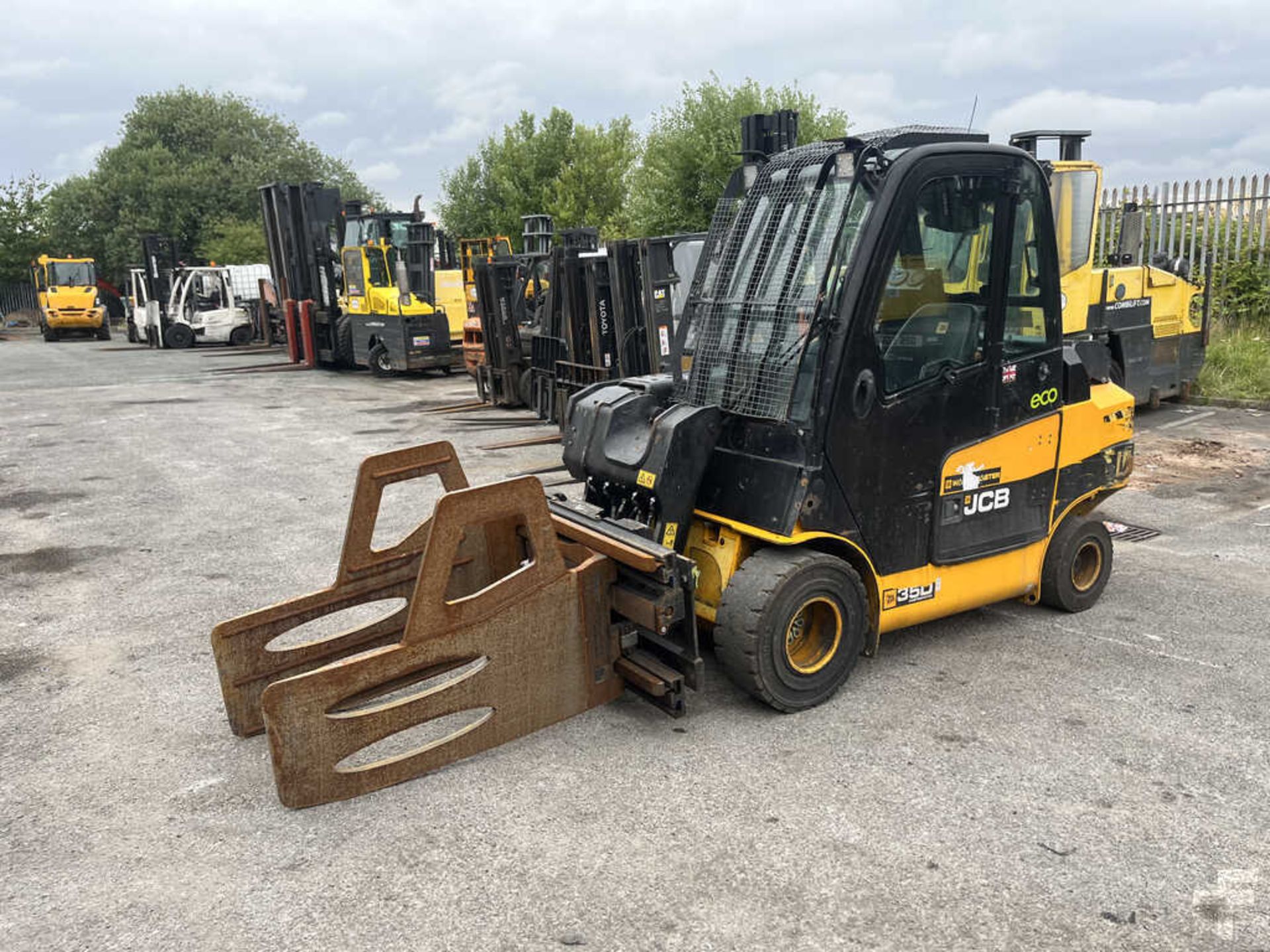 2019 TELEHANDLER FIXED JCB TLT35D - Image 2 of 6