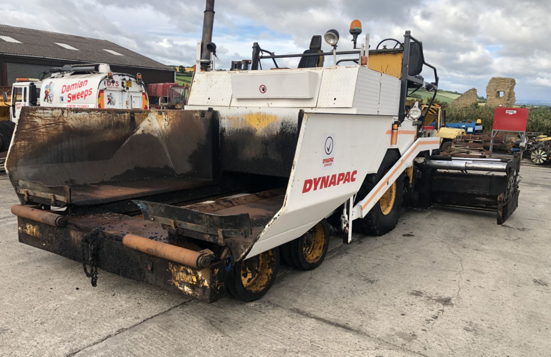 DYNAPAC 1104 ASPHALT TARMAC PAVER - Image 4 of 13