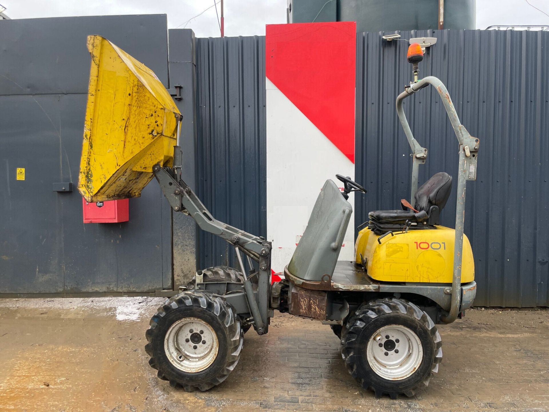 2014 WACKER NEUSON 1001: 1-TON DUMPER EXCELLENCE - Image 2 of 9