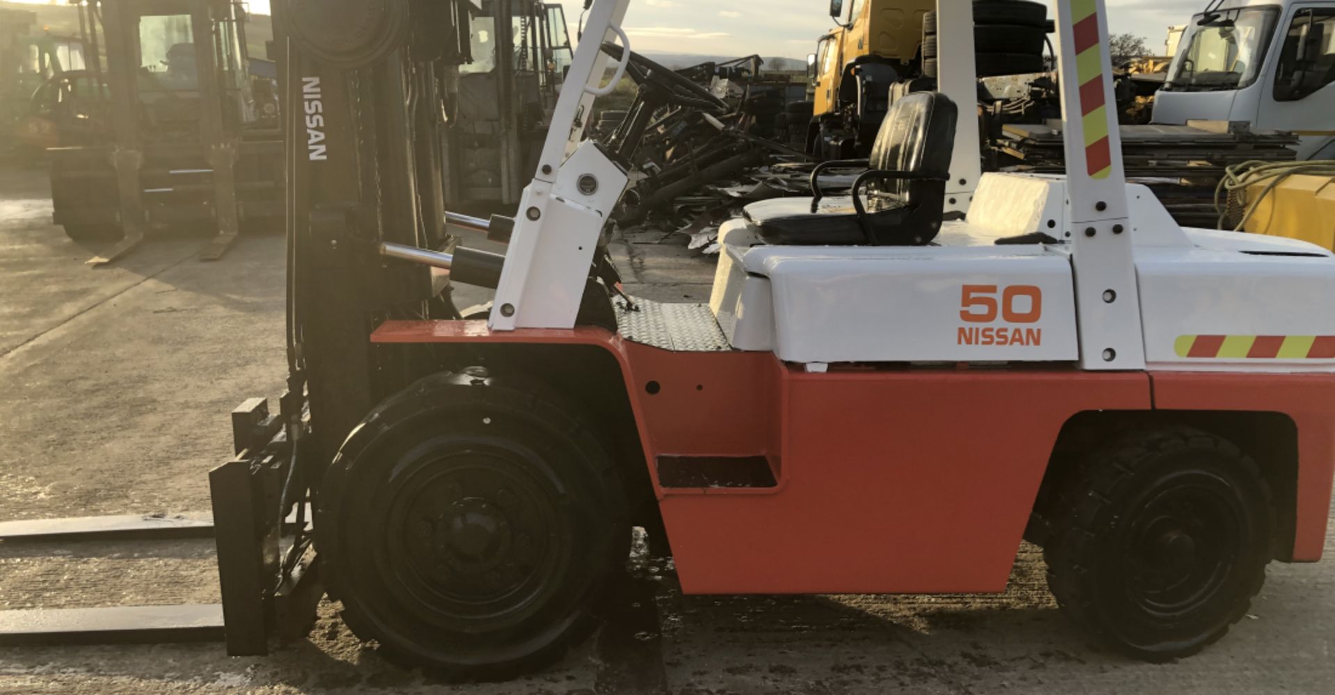 NISSAN FD50,5 TON DIESEL CONTAINER SPEC FORKLIFT - Image 3 of 10