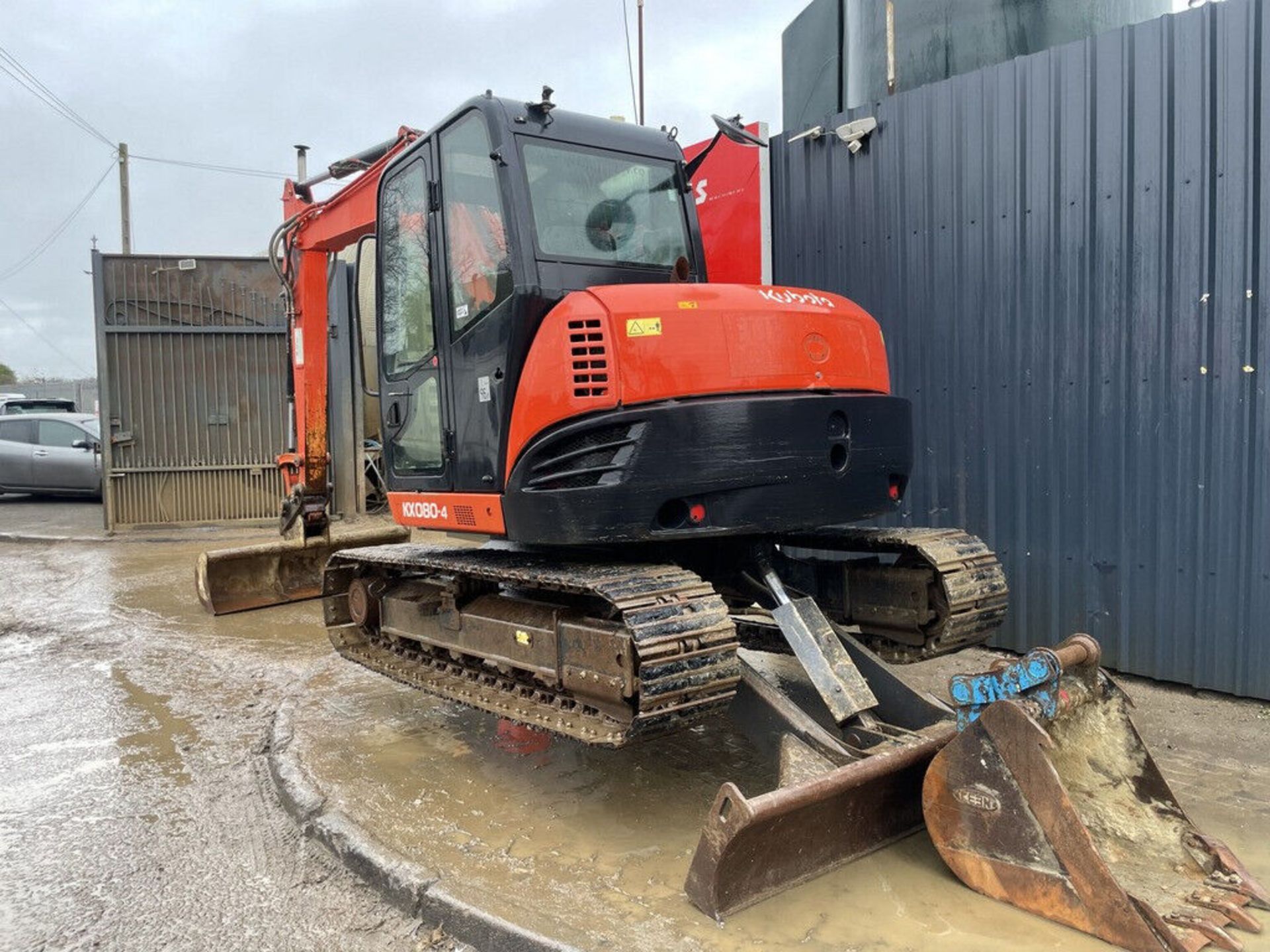 2016 KUBOTA EXCAVATOR: 5631 HOURS, FULL CAB, RED KEY, AIR CONDITION - Image 2 of 11