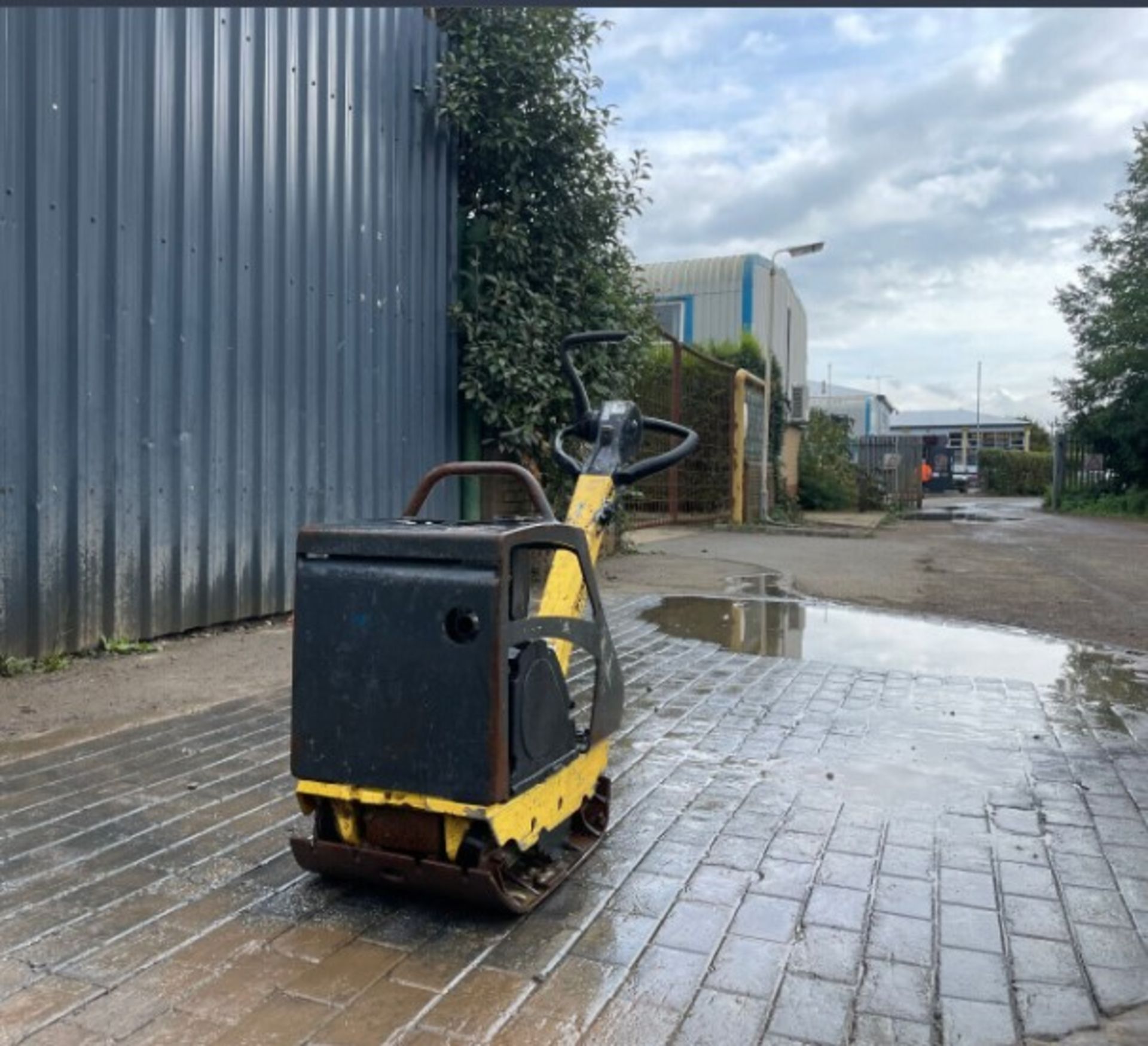 2014 BOMAG BPR 25/40 D: DIESEL REVERSIBLE VIBRATORY PLATE POWER - Image 2 of 6