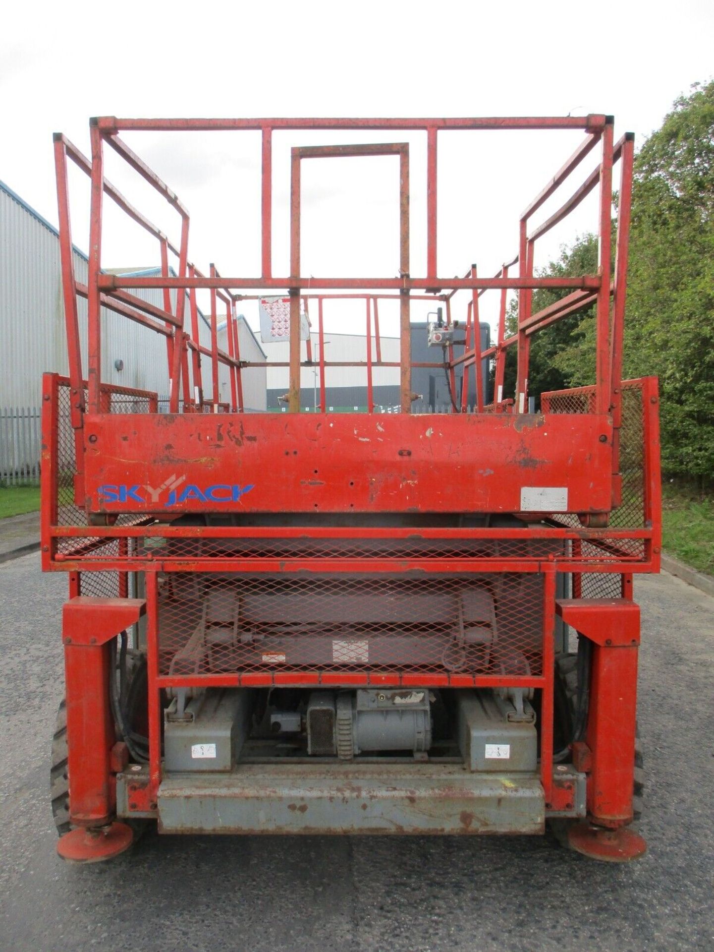 SKYJACK KUBOTA ENGINE SJ8831 SCISSOR LIFT - Image 5 of 14