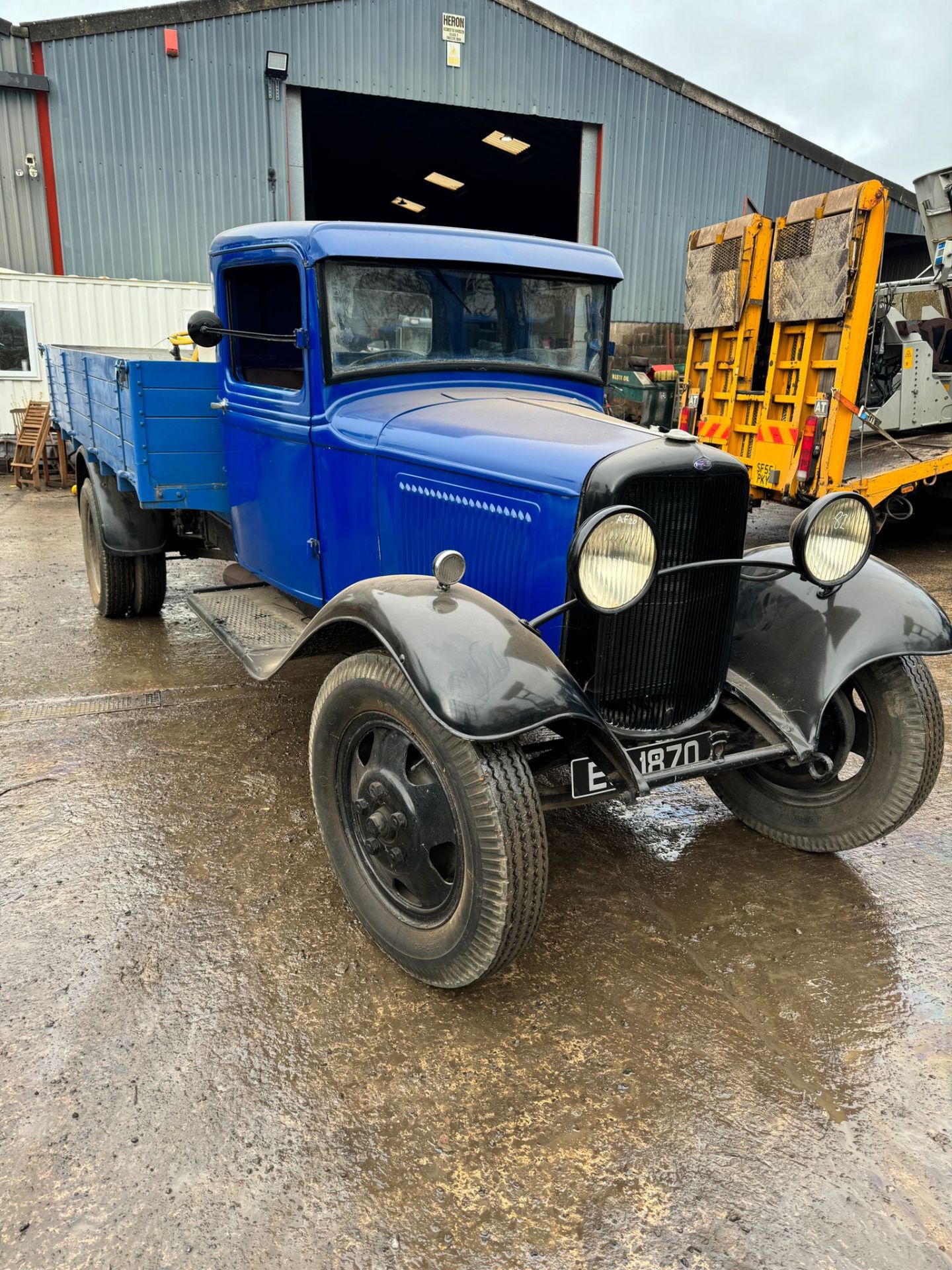FORDSON LORRY