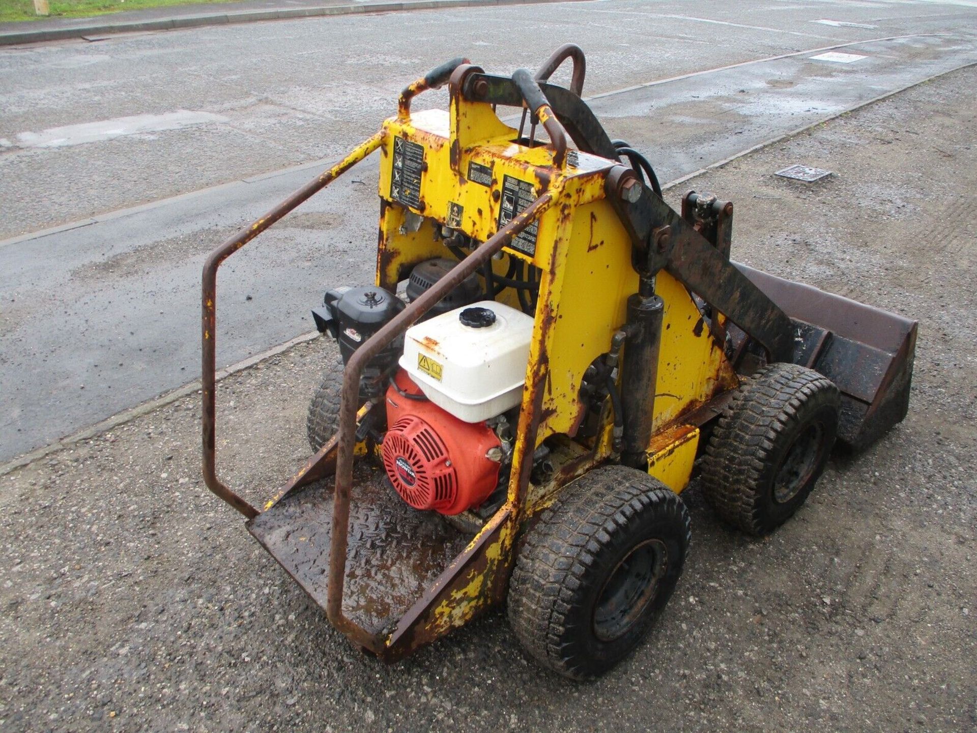 OPICO SKIDSTER LOADER HONDA GX390 ENGINE - Image 8 of 9