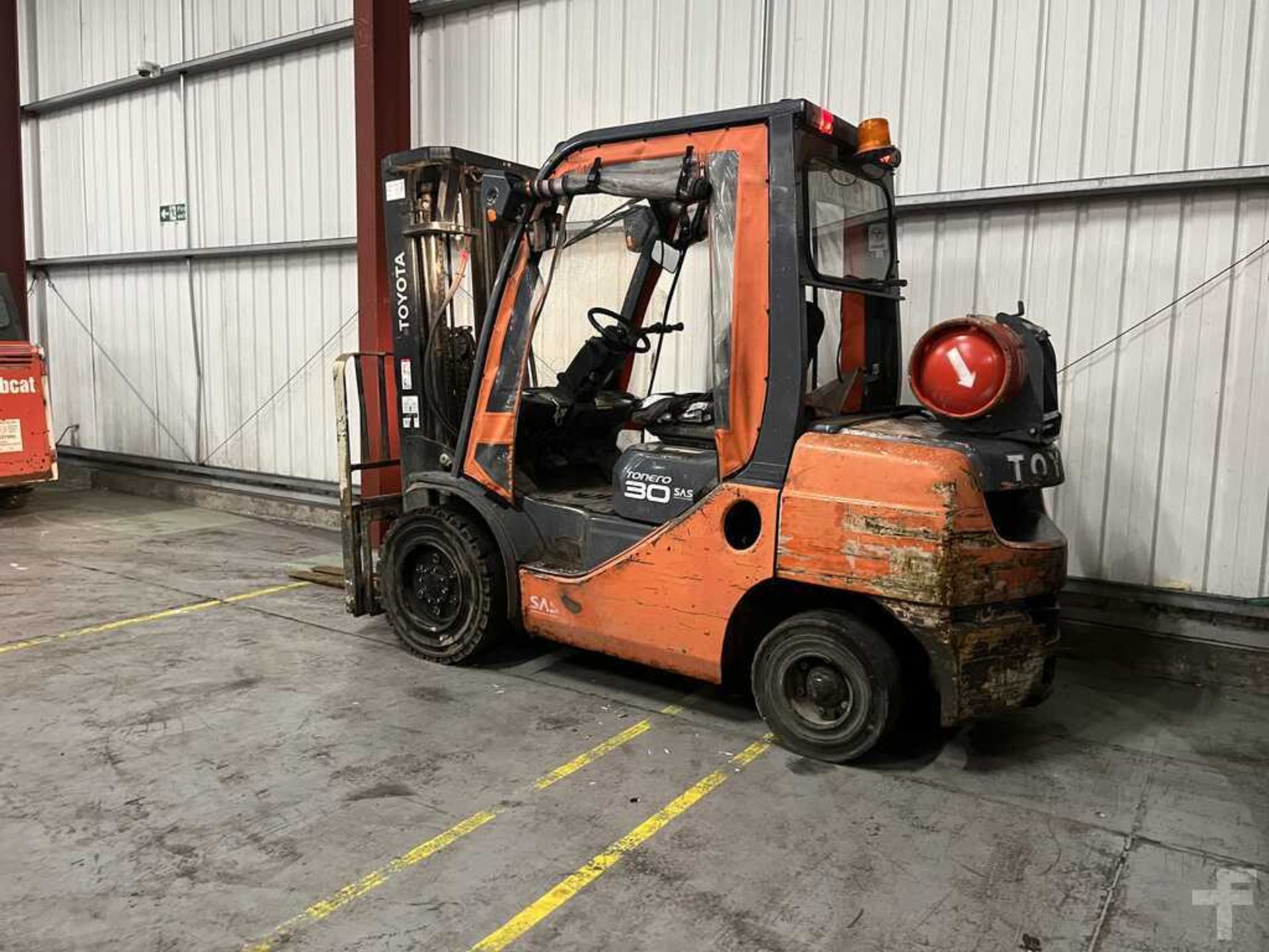 LPG FORKLIFTS TOYOTA 02-8FGF30 - Image 3 of 4