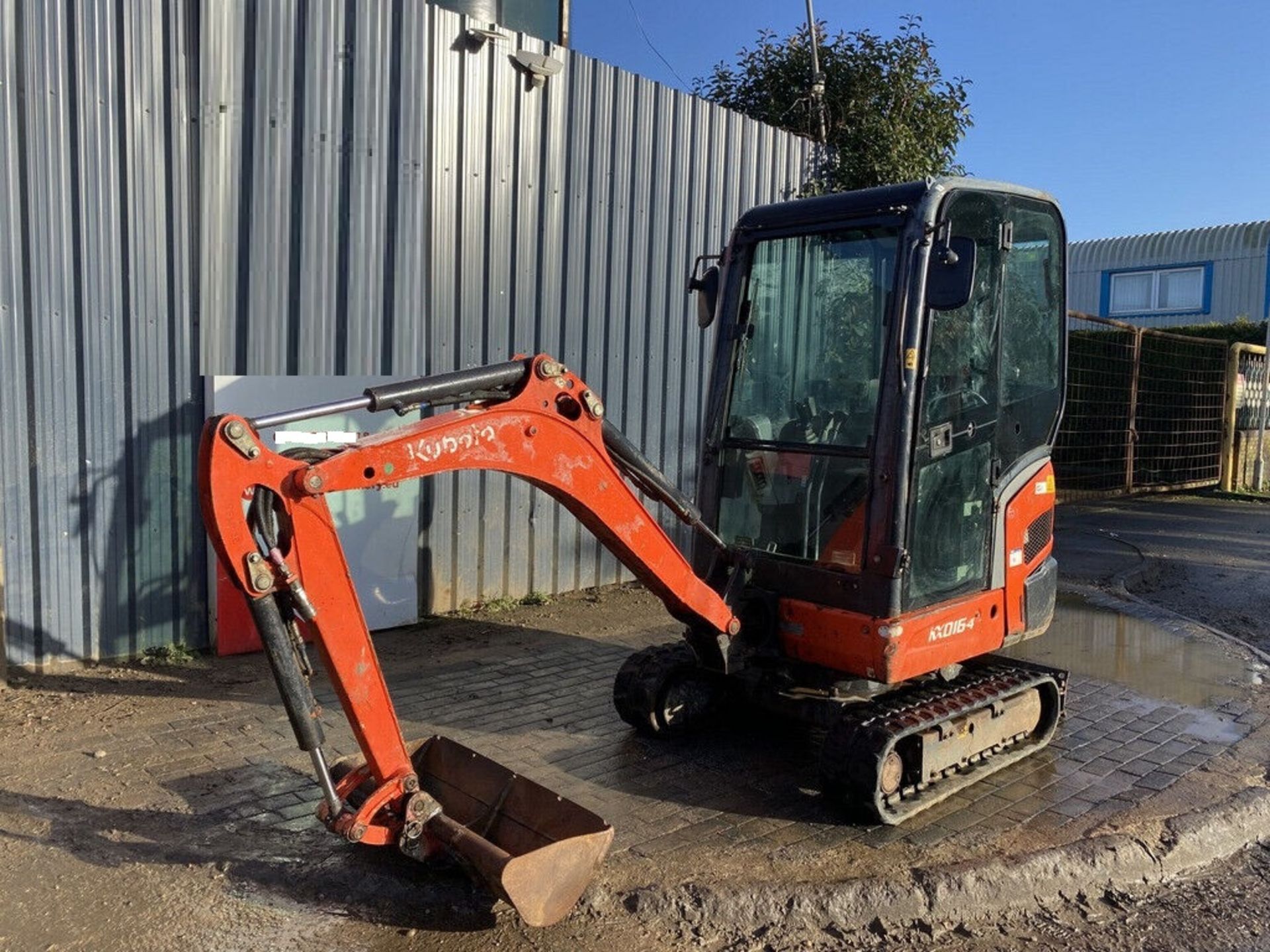 2015 KUBOTA KX016-4: UNLEASHING POWER WITH 2572 HOURS OF PRECISION - Image 12 of 12