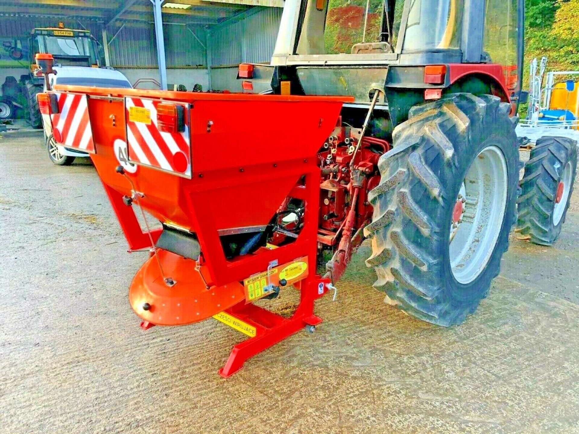 SNOW SOLUTION: NEW 3PL MOUNTED SALT SPREADERS 550L