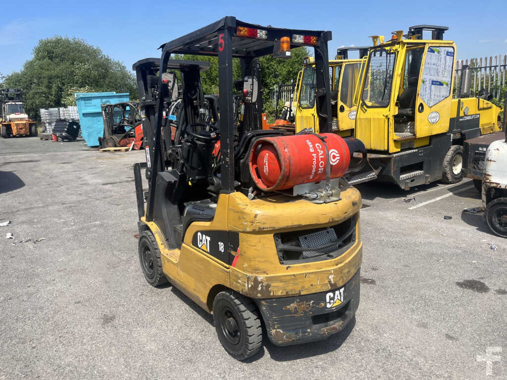 LPG FORKLIFTS CAT LIFT TRUCKS GP18NT