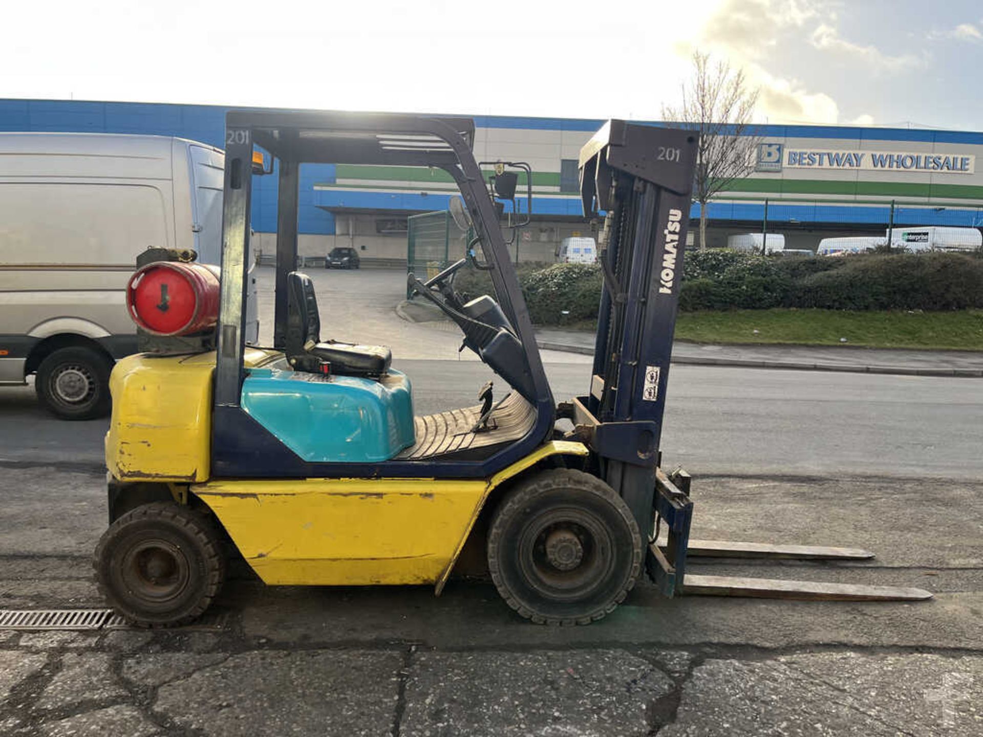 LPG FORKLIFTS KOMATSU FG25T-1E1 - Image 4 of 5