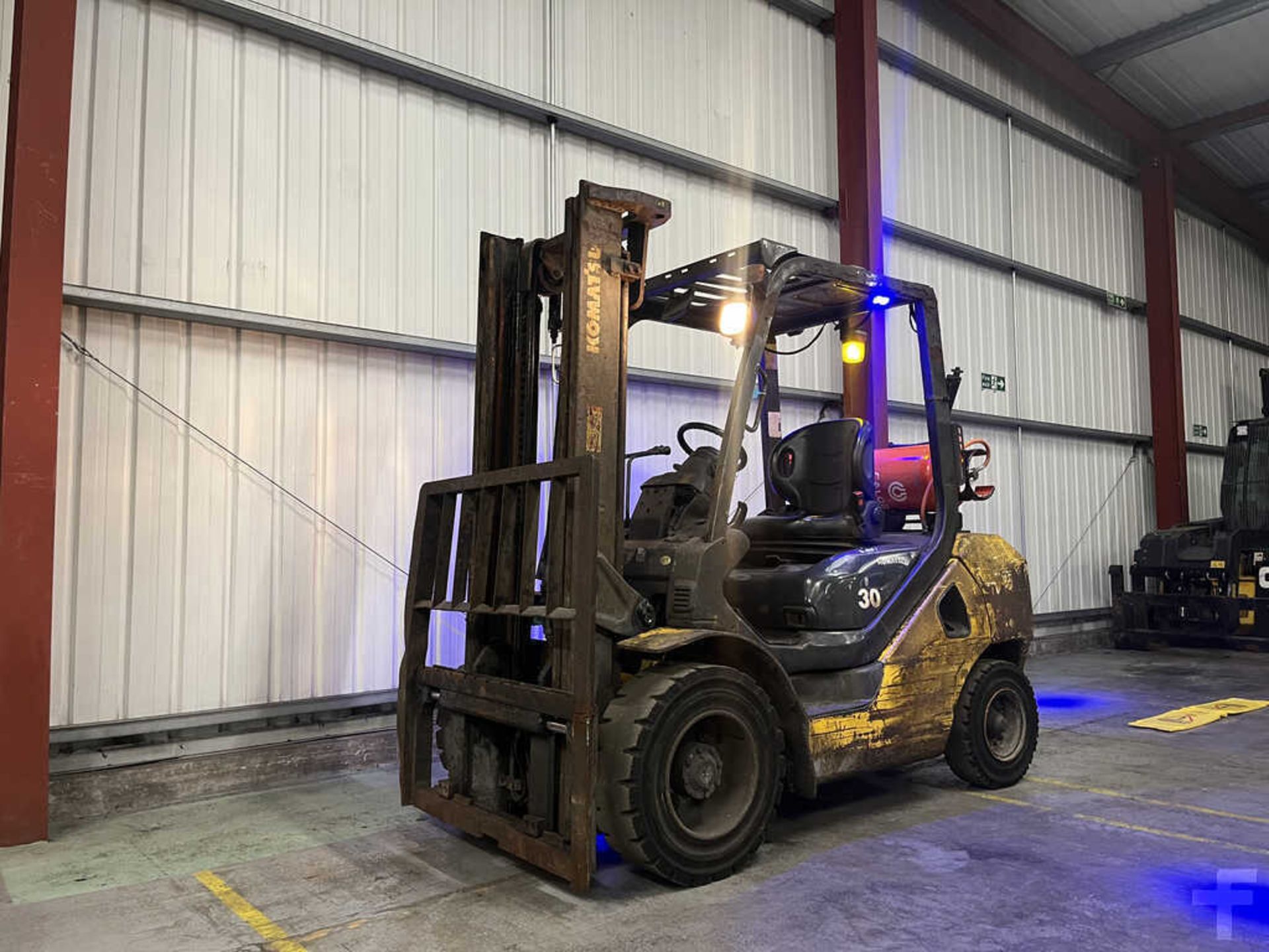 LPG FORKLIFTS KOMATSU FG30T-17 - Image 2 of 4