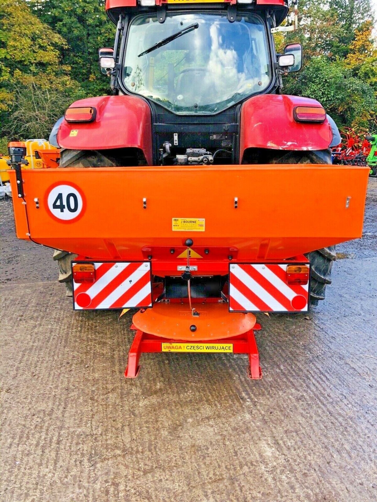 COMPLETE GRITTING SOLUTION: ROAD-READY SALT SPREADER 850L ( 1 TONNE ) - Image 6 of 11