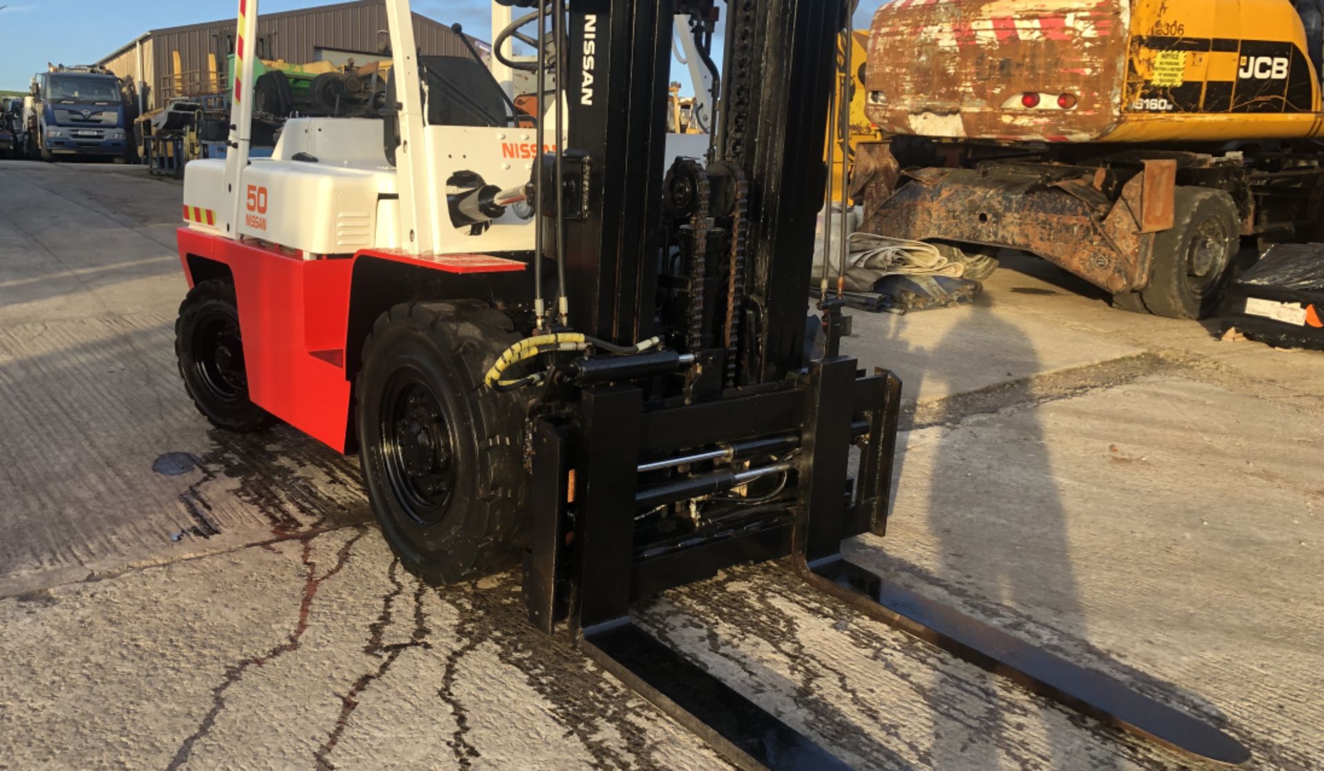 NISSAN FD50,5 TON DIESEL CONTAINER SPEC FORKLIFT - Image 7 of 10