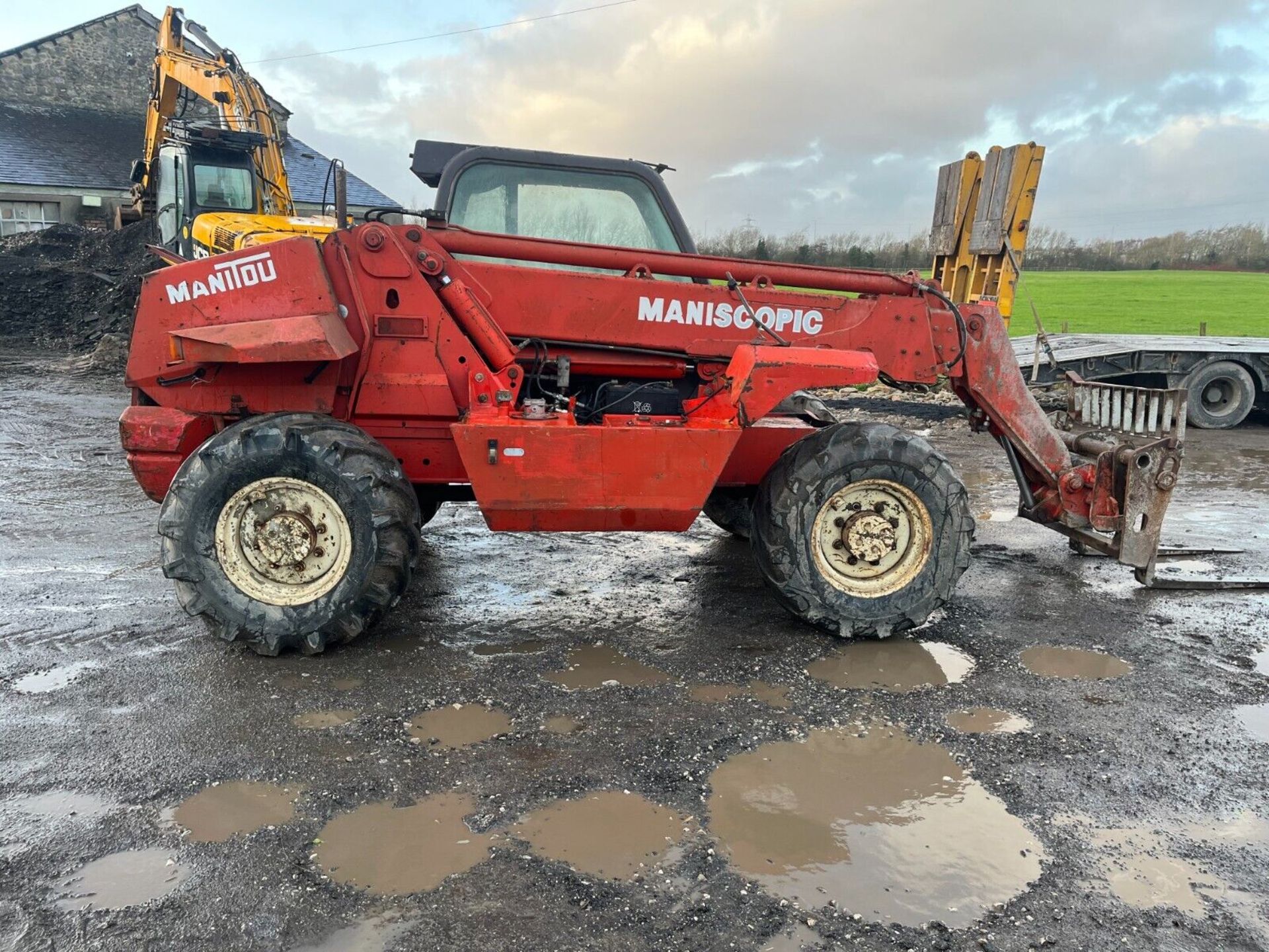 445 HOURS MANITOU MLT928-4: TRUSTED PERFORMANCE - Image 2 of 15