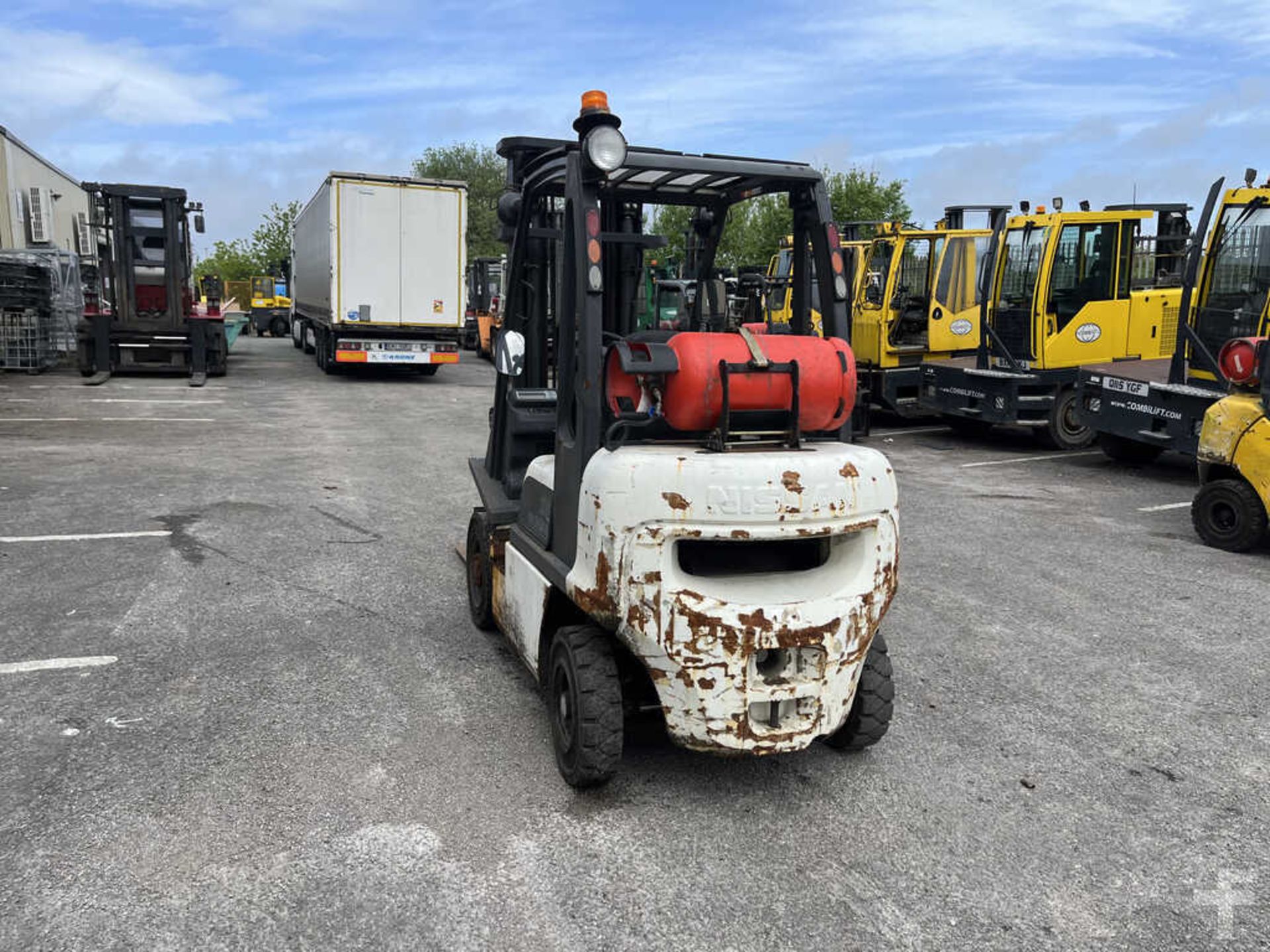 LPG FORKLIFTS NISSAN U1D2A25LQ - Image 5 of 6