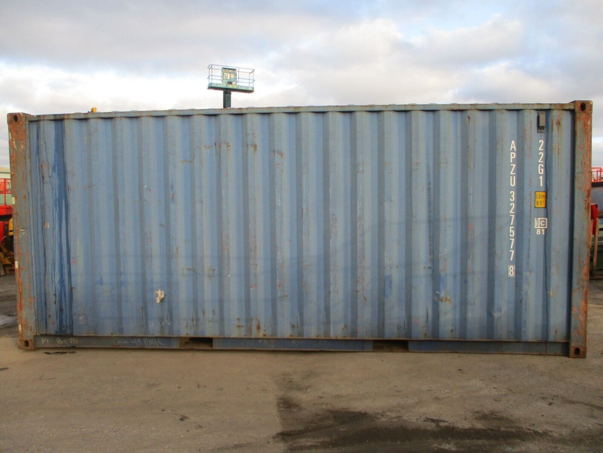 SHIPPING CONTAINER 20 FEET LONG X 8 FEET WIDE - Image 2 of 9