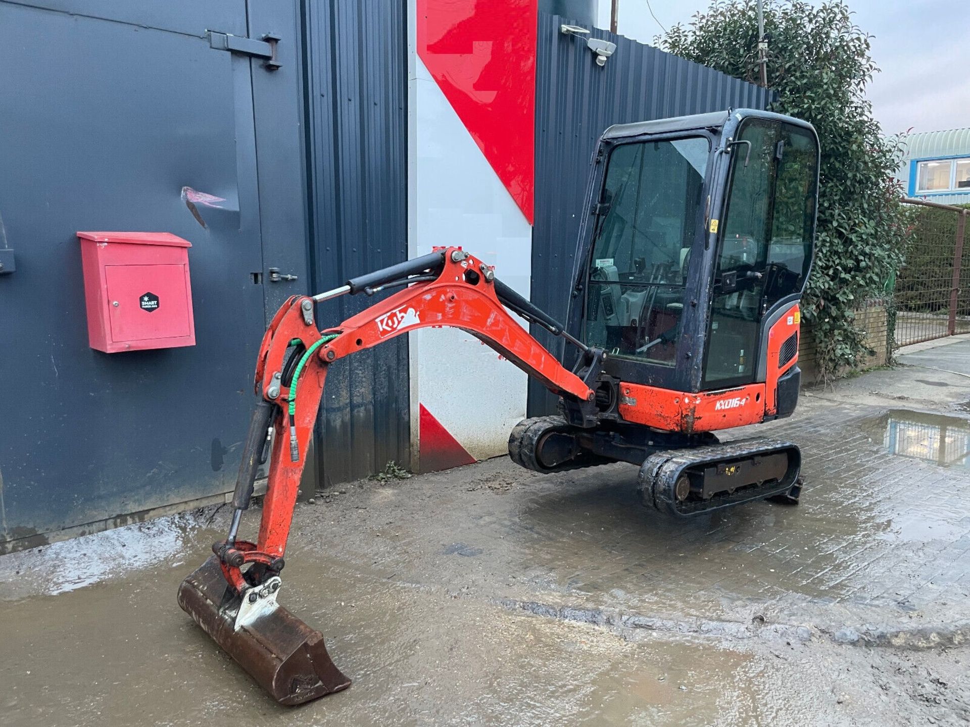 FULL CAB COMFORT: KUBOTA KX016-4 REDEFINES MINI EXCAVATION - Image 11 of 11