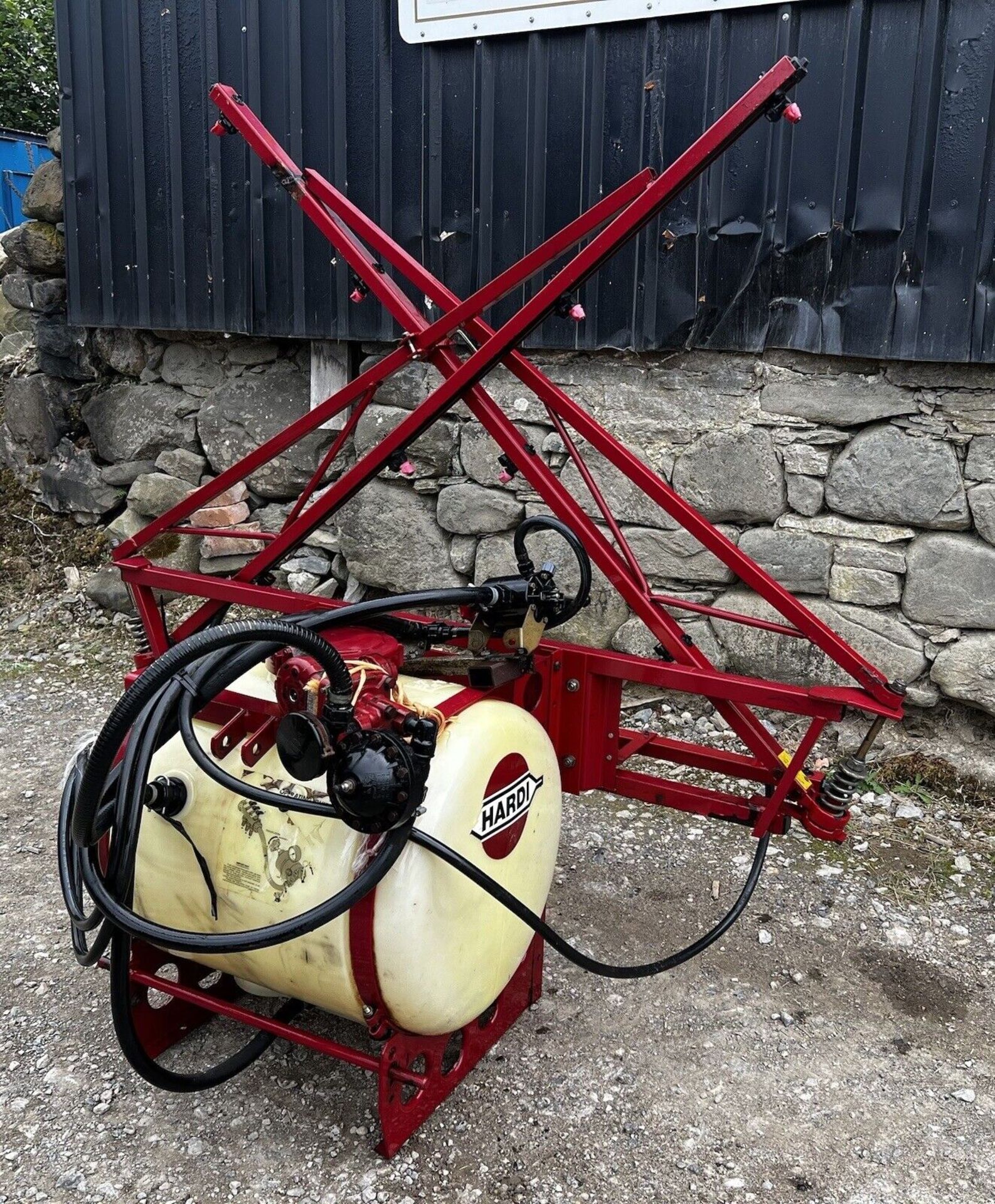 ROBUST HARDI CROP SPRAYER: 200L, FULLY WORKING - Image 6 of 8