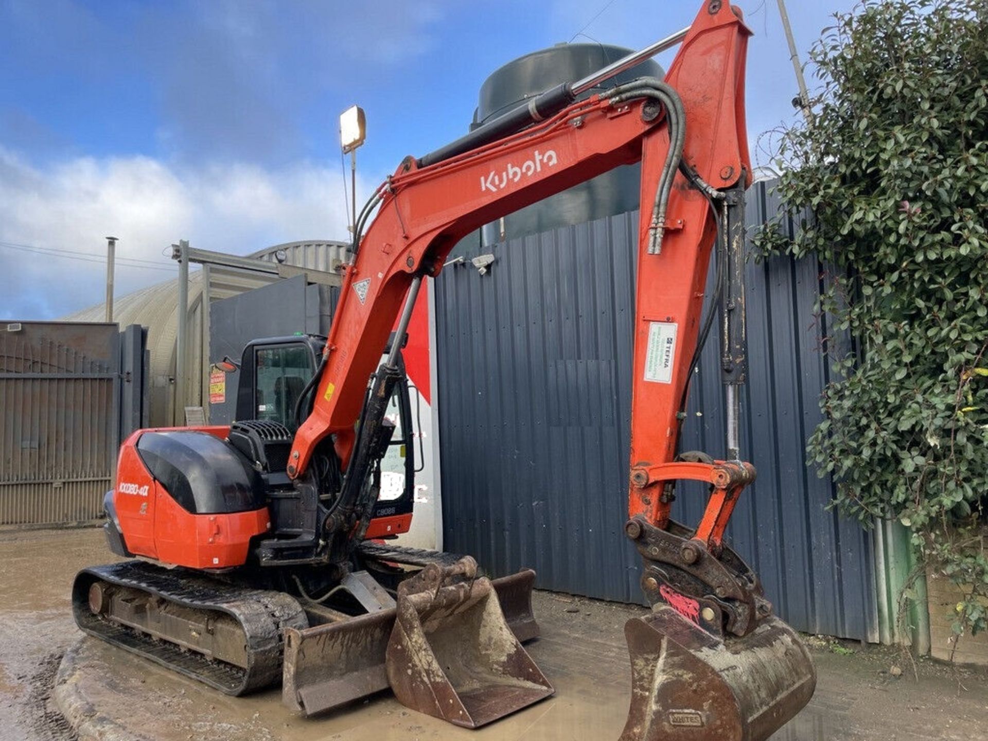 TWIN SPEED TRIUMPH: KUBOTA KX080-4 2018 - HYDRAULIC QUICK HITCH - Image 7 of 9