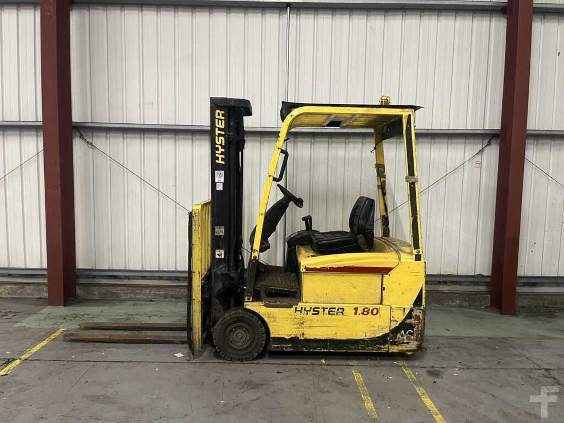 ELECTRIC - 3 WHEELS HYSTER J1.80XMT